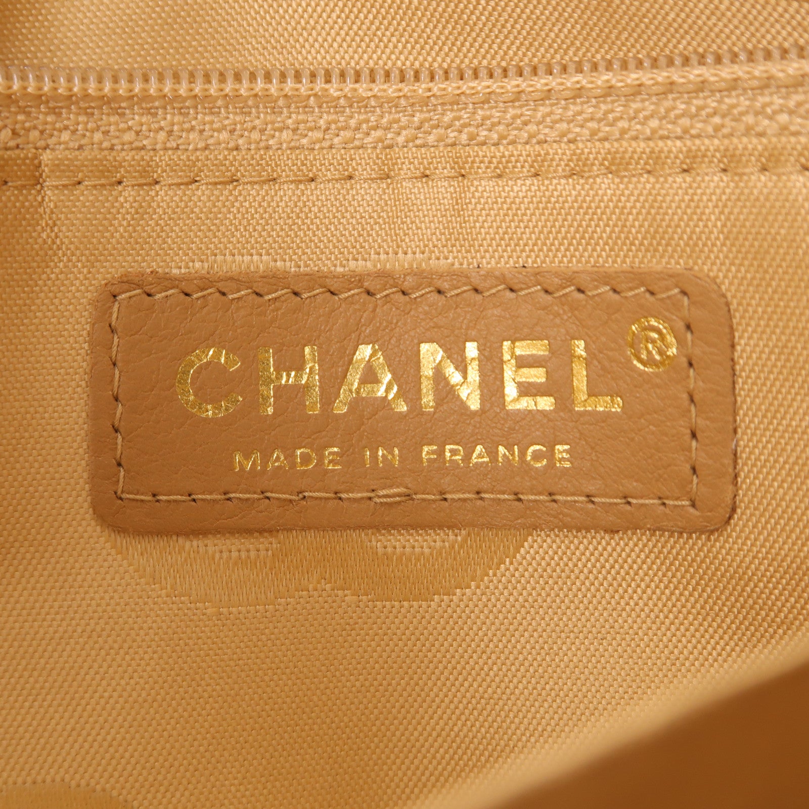 CHANEL 菱格牛皮皮革Tote Bag金扣手挽袋米色