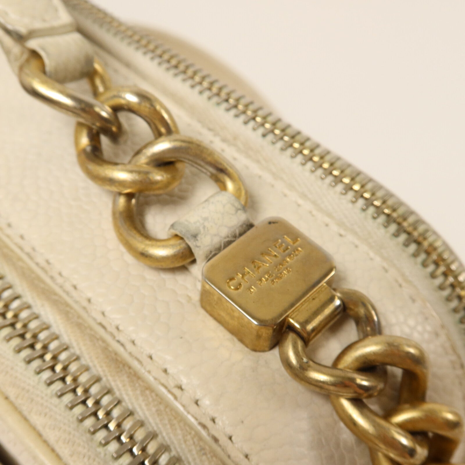CHANEL 牛皮皮革Camera Case With Top Handle鏈帶手挽肩背兩用袋