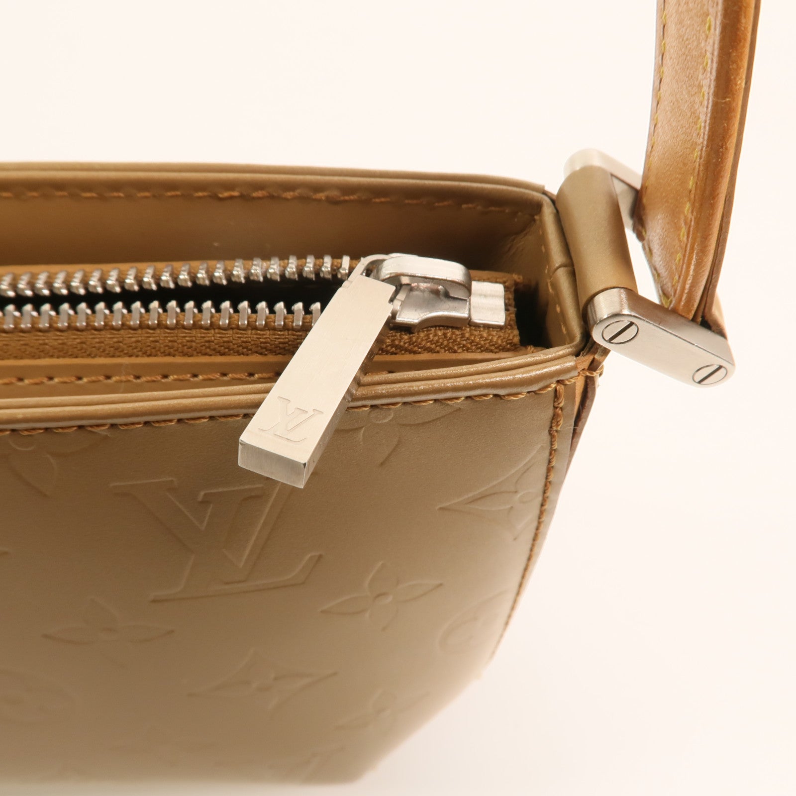 LOUIS VUITTON Monogram Matte Fowler銀扣肩背袋