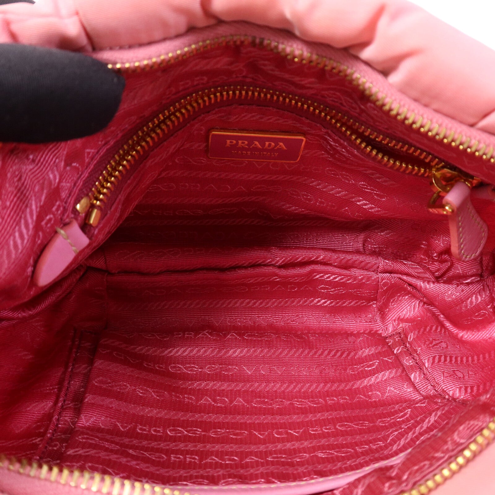 PRADA 尼龍Shoulder Bag金扣肩背袋