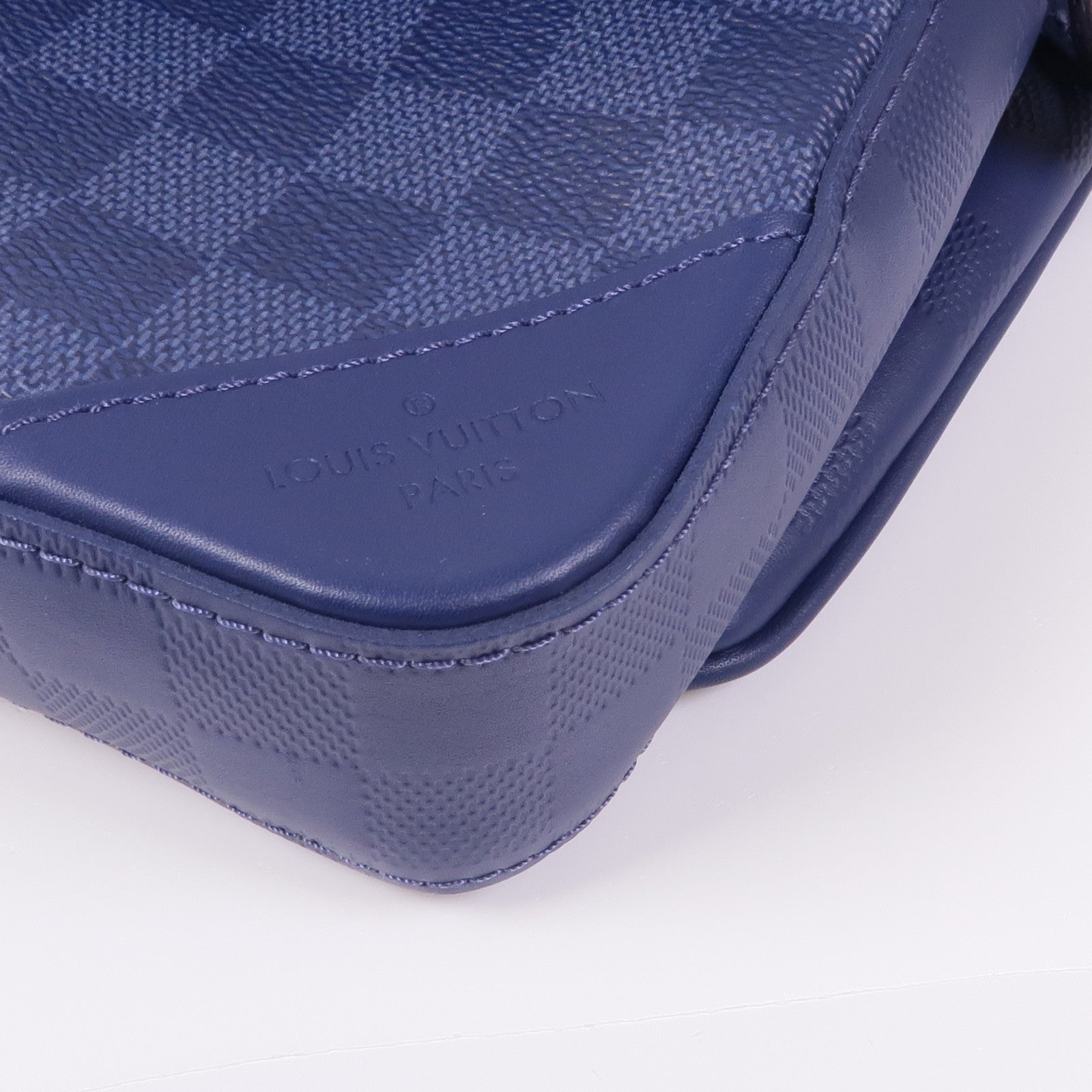 LOUIS VUITTON Damier Squared Trio Shoulder Bag銀扣肩背袋