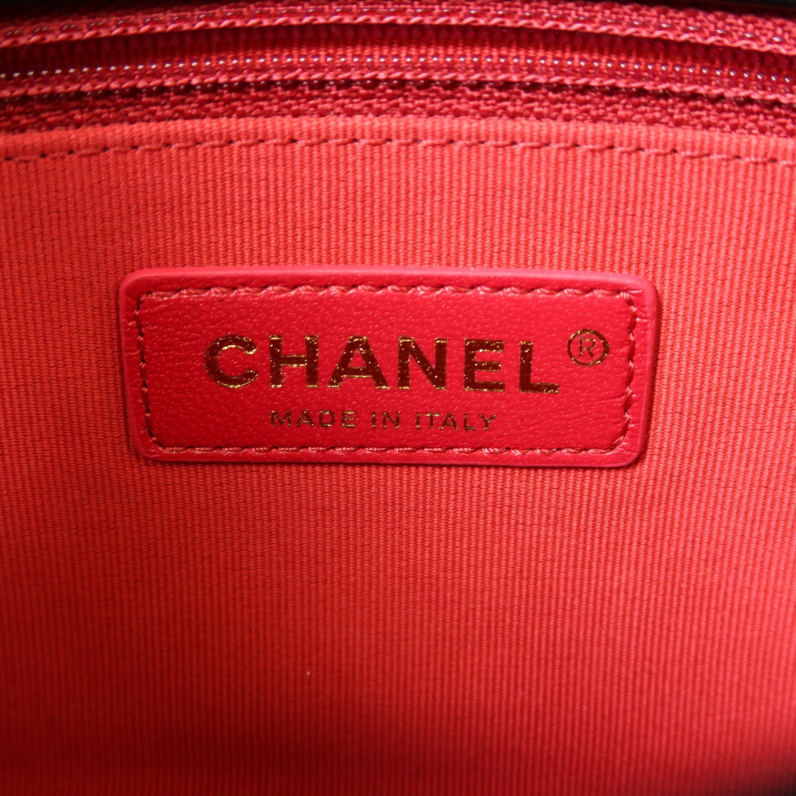 CHANEL 牛皮皮革Chain Shoulder Bag金扣鏈帶肩背袋