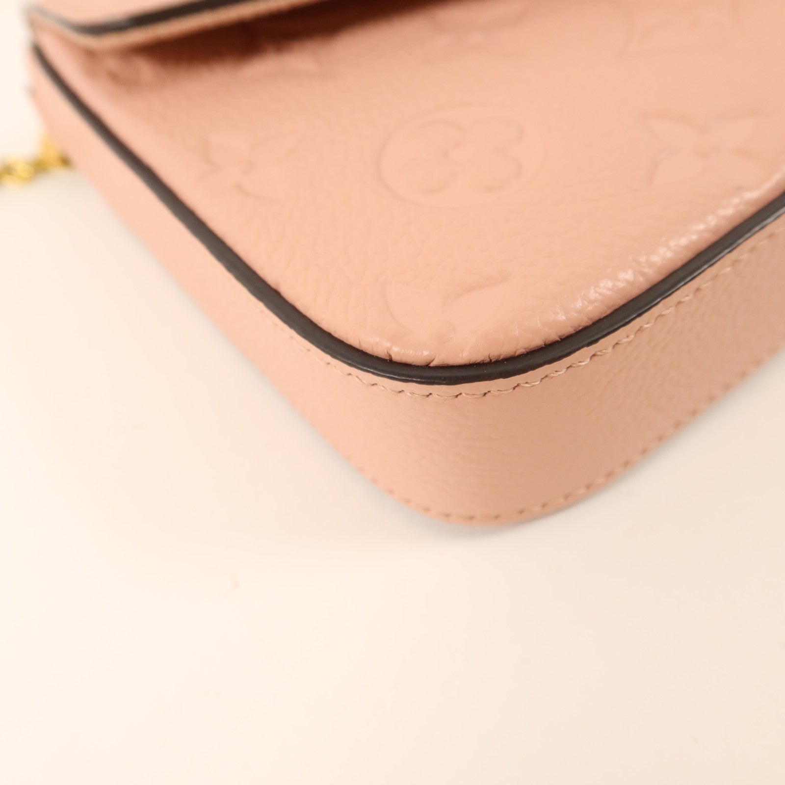 LOUIS VUITTON Monogram Empreinte Felicie Pochette金扣鏈帶肩背袋