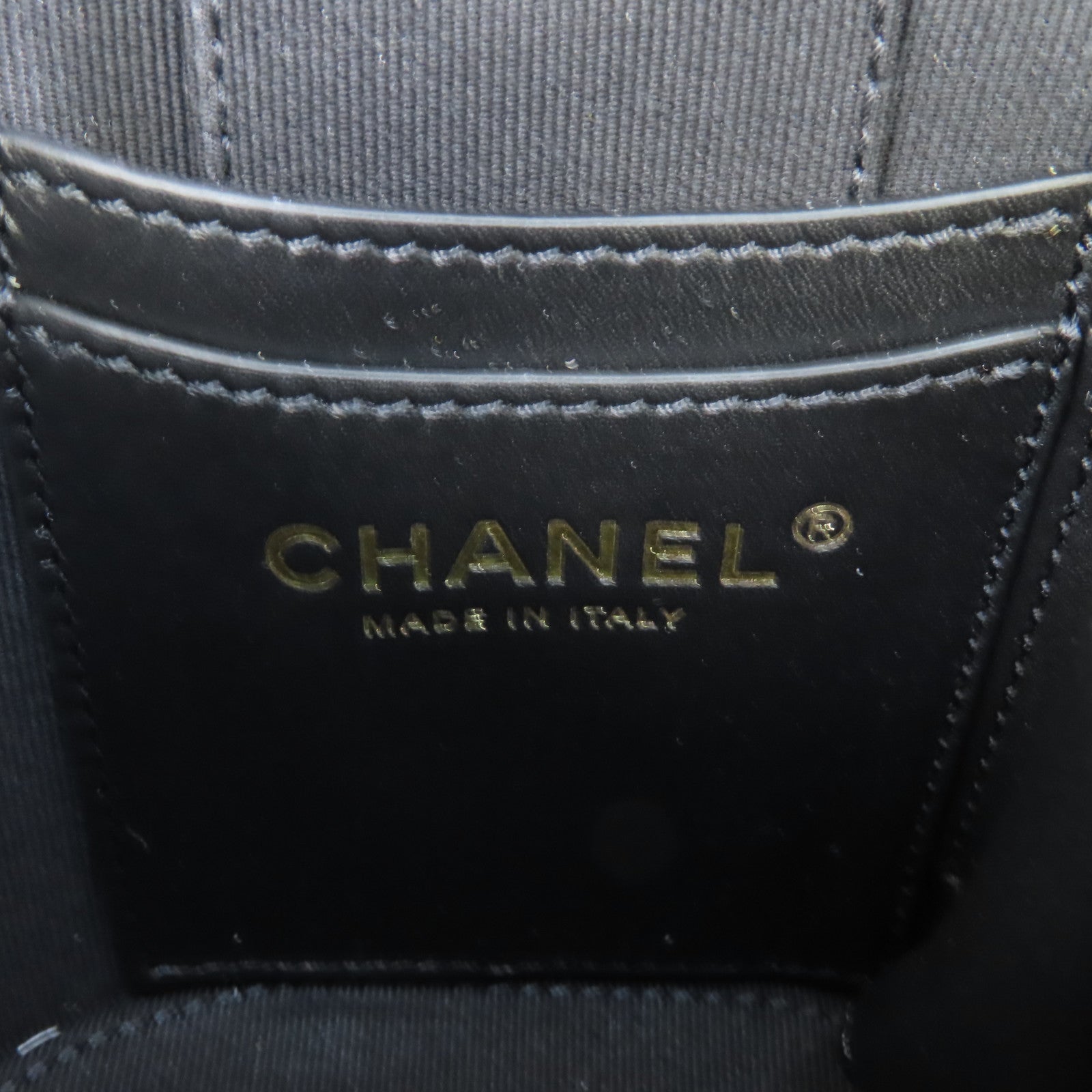 CHANEL (PRICE DOWN) Quilted CC GHW Bucket Bag Chain Shoulder Bag AS3210 Lambskin Black