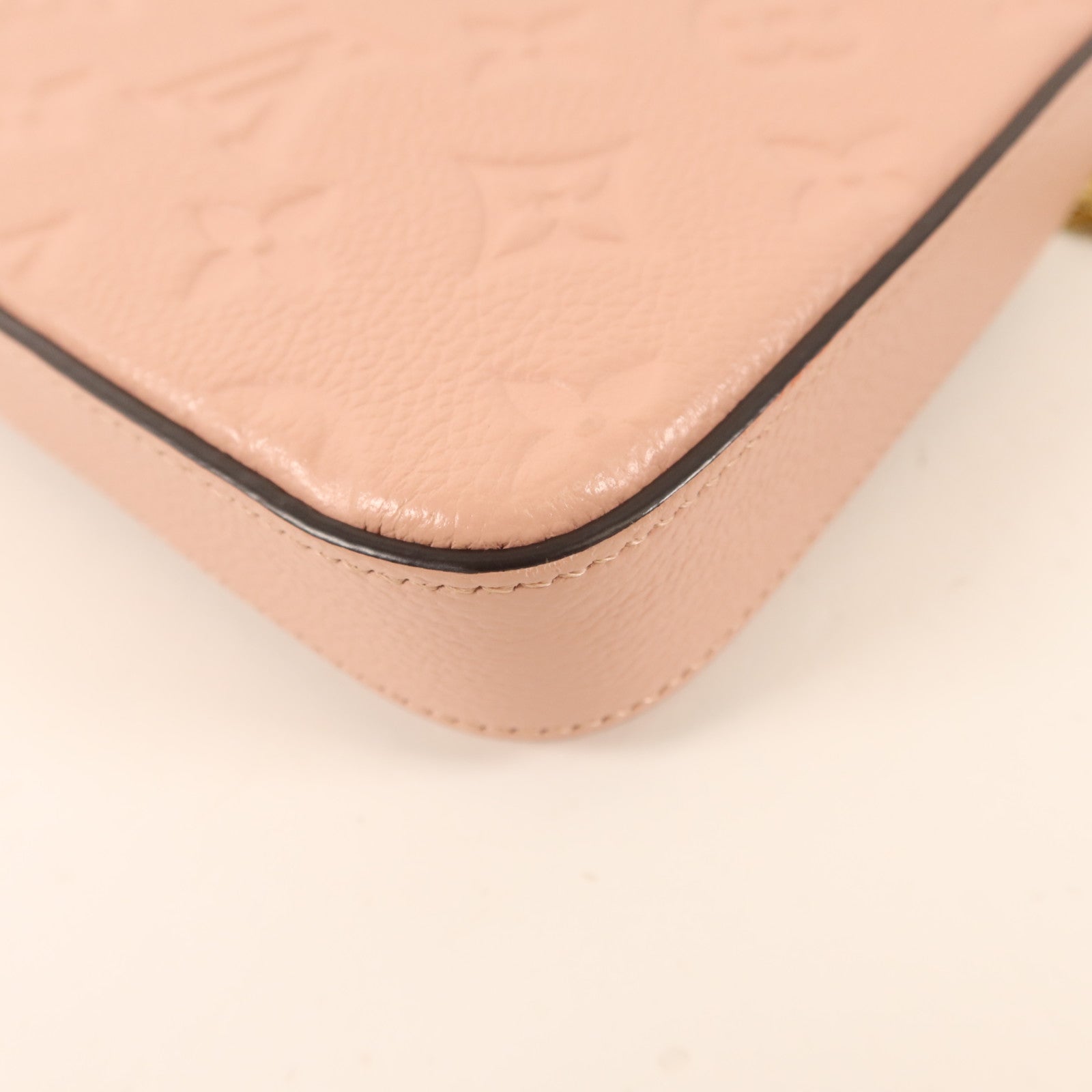 LOUIS VUITTON Monogram Empreinte Felicie Pochette金扣鏈帶肩背袋