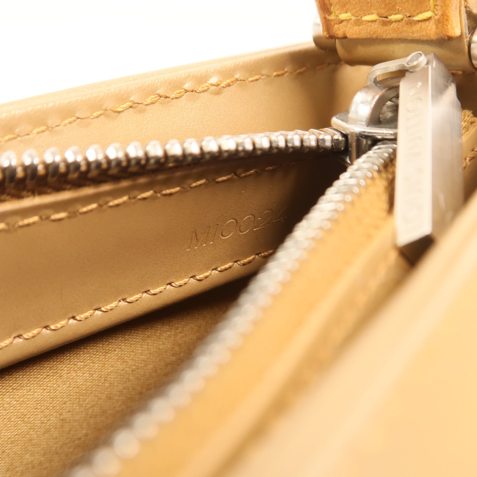 LOUIS VUITTON Monogram Matte Fowler銀扣肩背袋