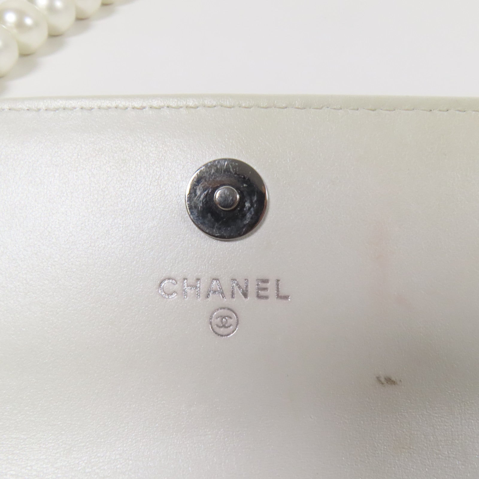 CHANEL 牛皮皮革Shoulder Bag銀扣肩背袋