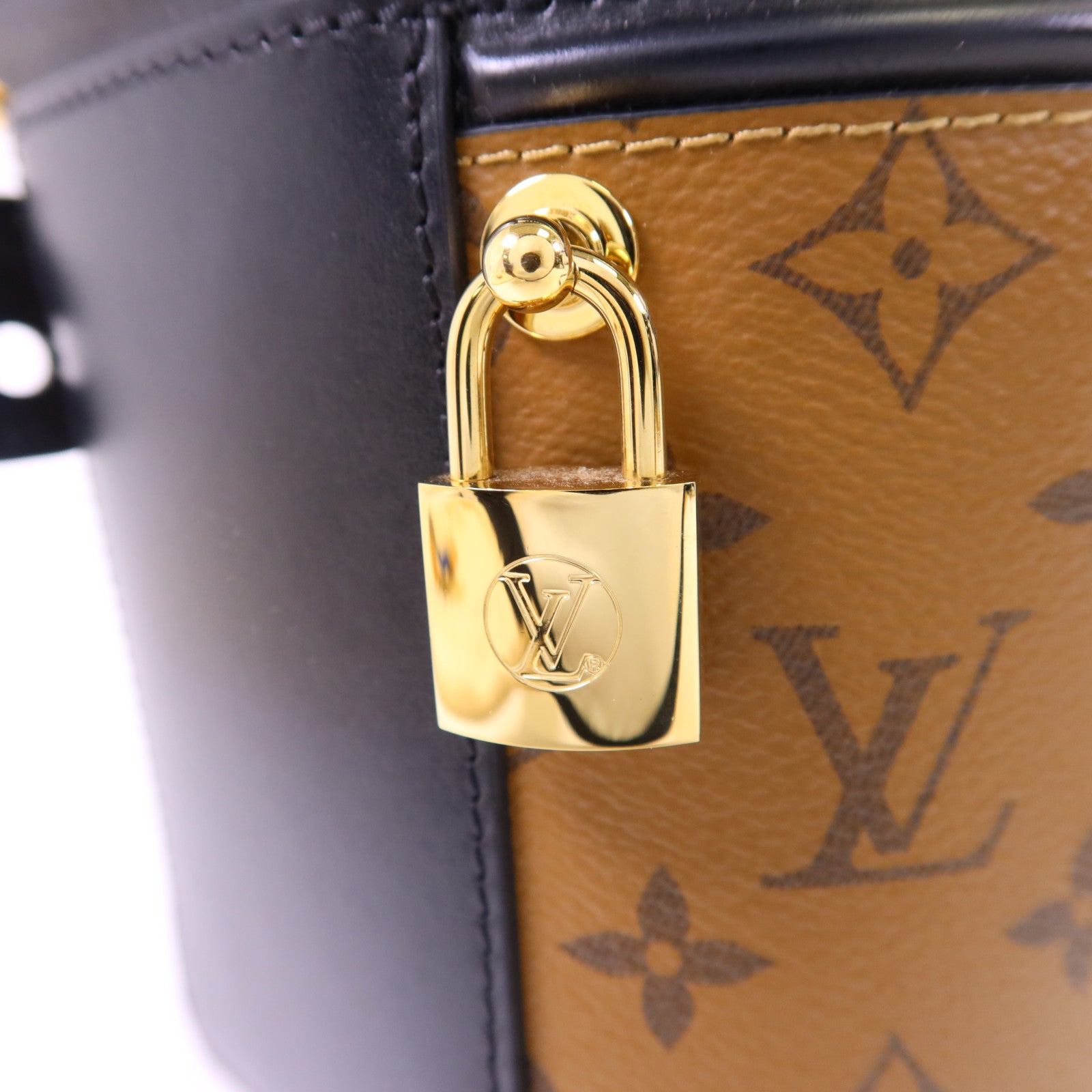 LOUIS VUITTON Monogram Reverse Cannes金扣手挽肩背兩用袋