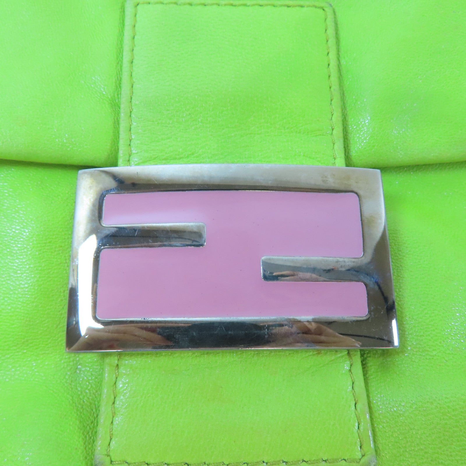 FENDI 牛皮皮革Handbag銀扣手挽袋綠色