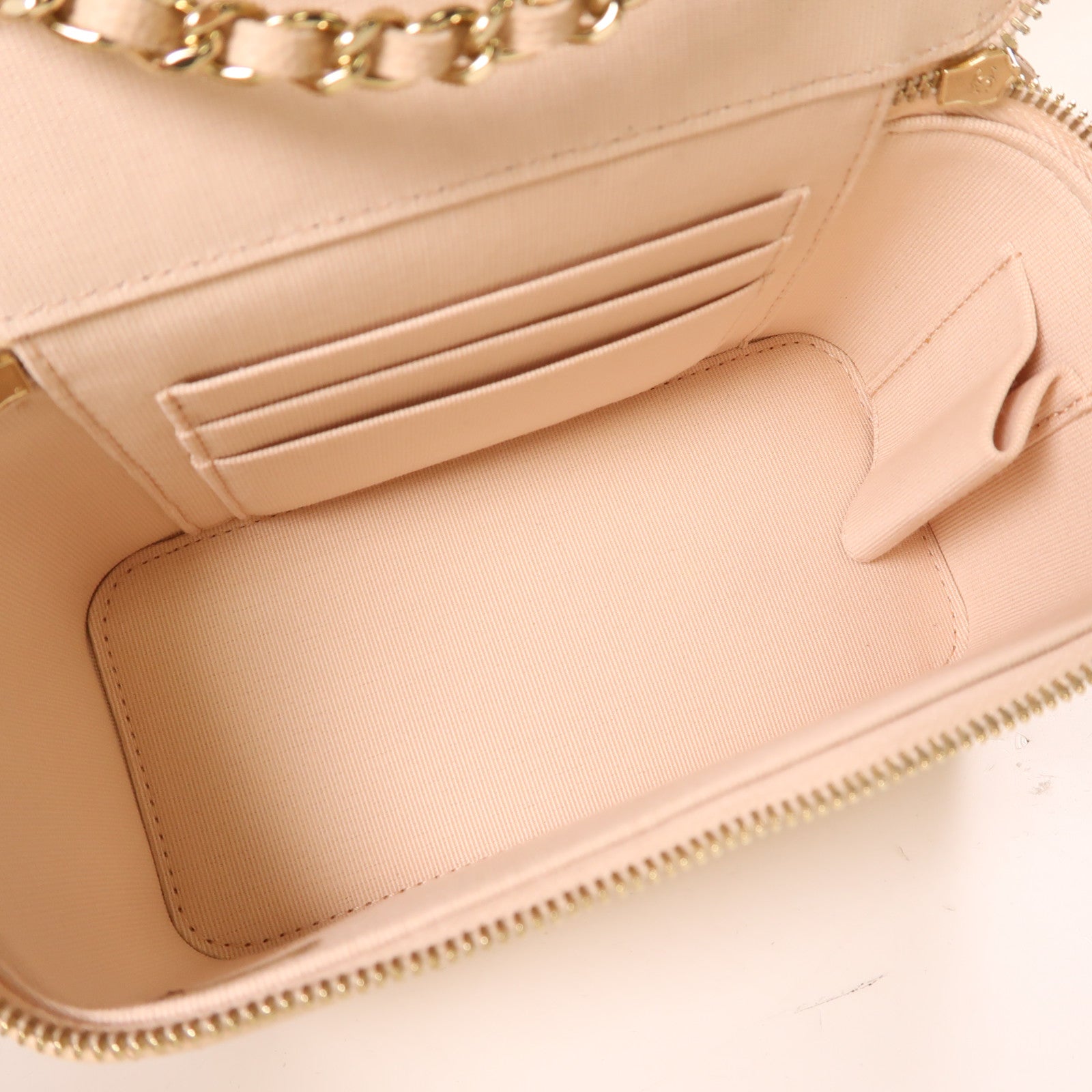 CHANEL 牛皮皮革Vanity Case金扣鏈帶肩背袋粉紅色