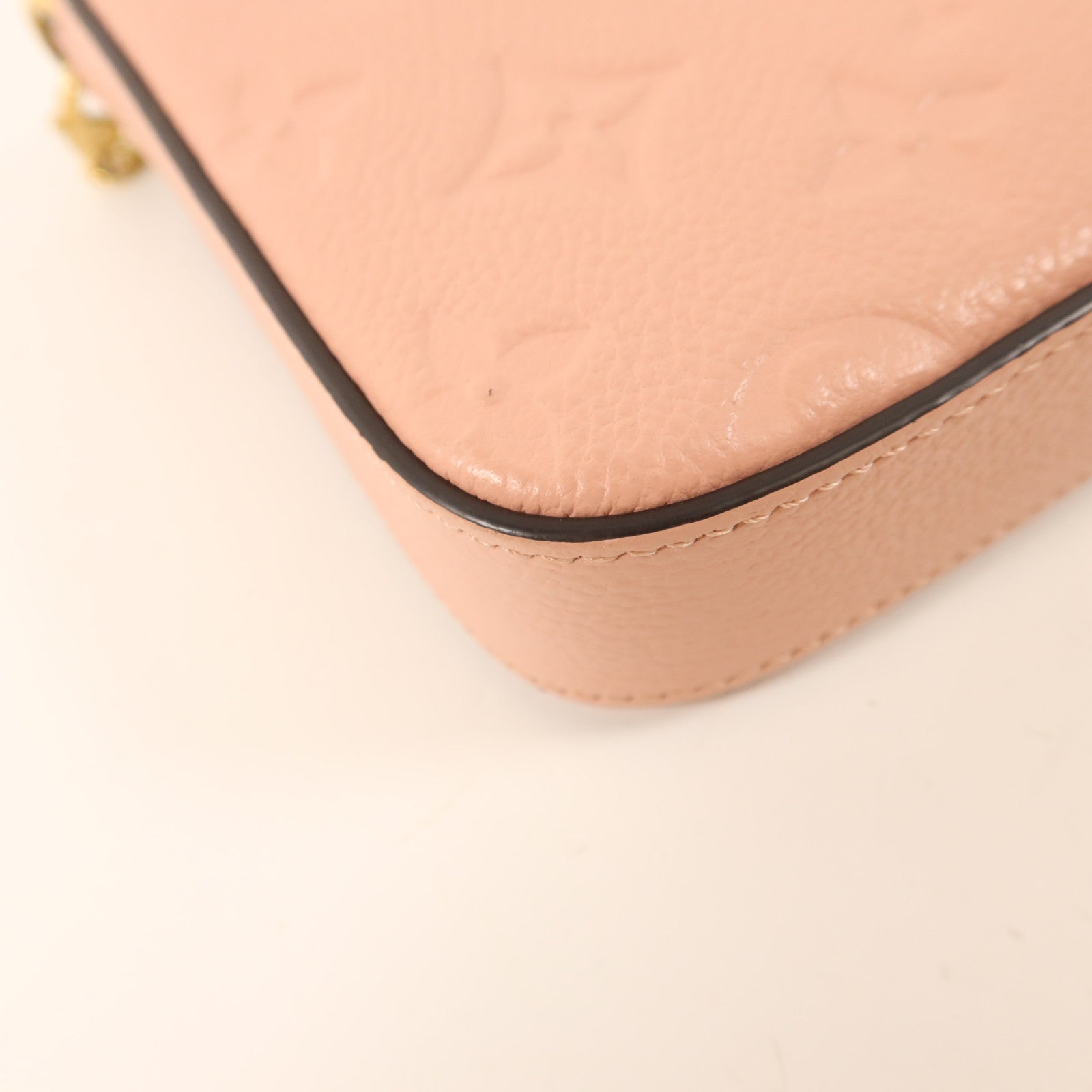 LOUIS VUITTON Monogram Empreinte Felicie Pochette金扣鏈帶肩背袋