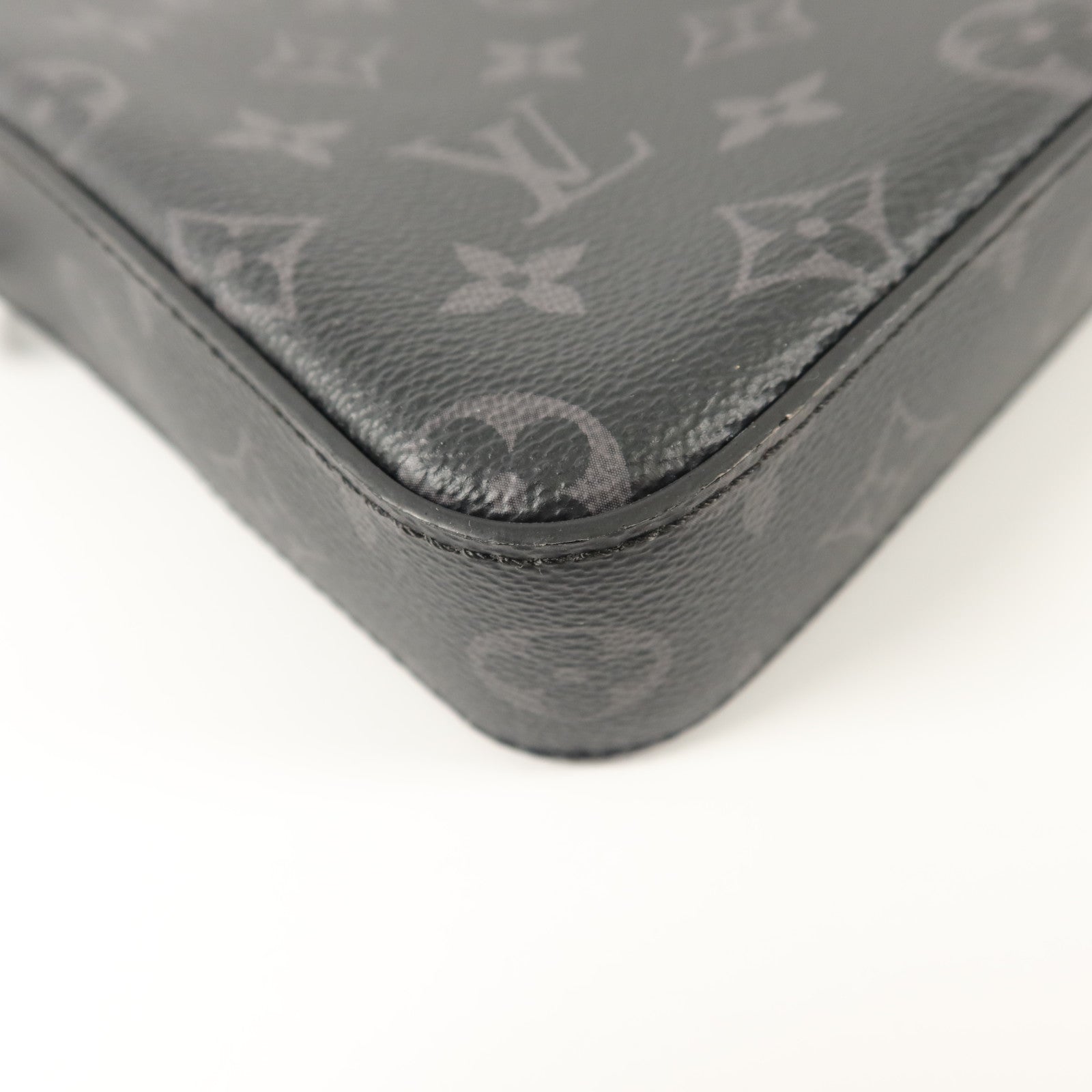 LOUIS VUITTON Monogram Eclipse Reverse Trio Messenger肩背袋