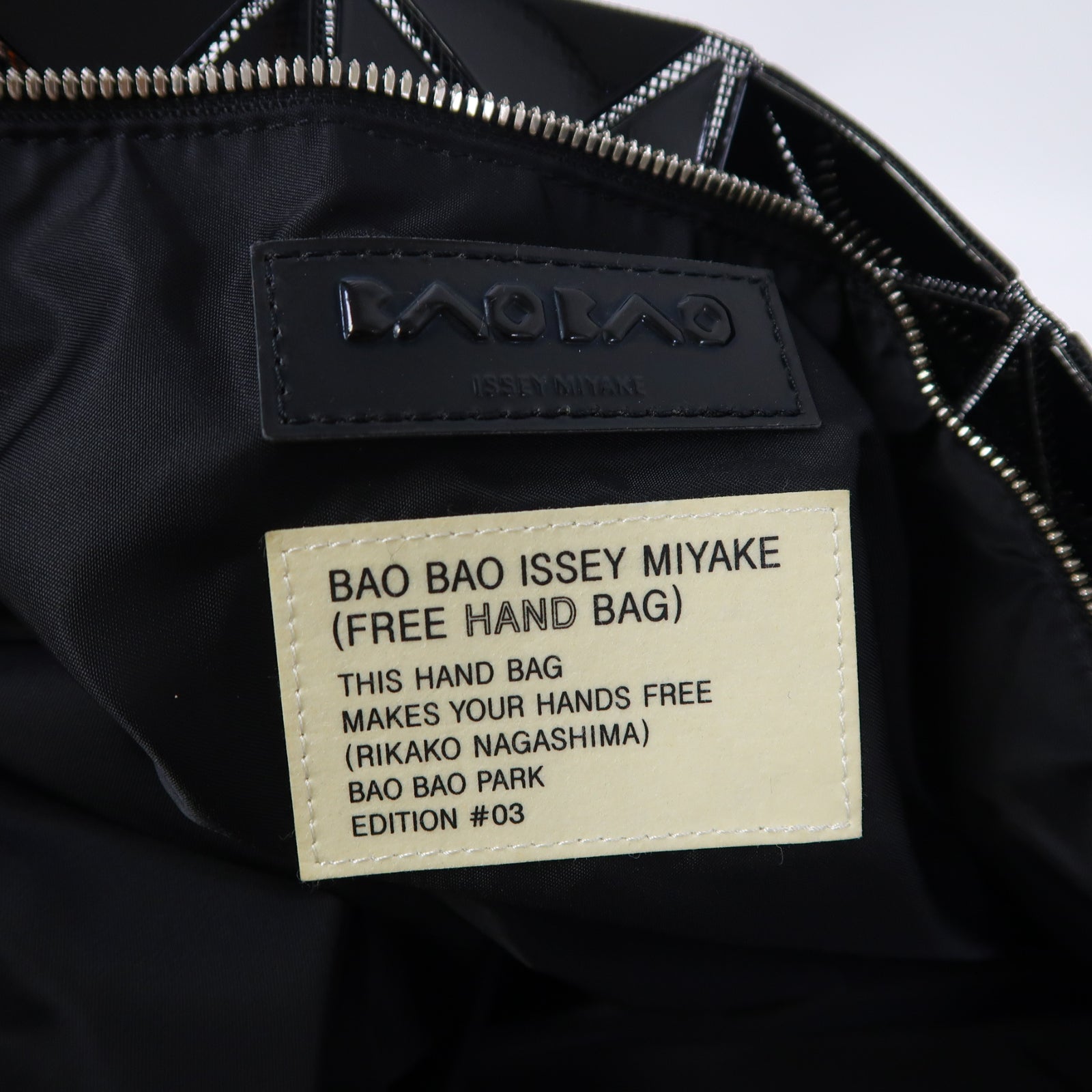 BAO BAO ISSEYMIYAKE PVC Tote Bag銀扣手挽袋黑色