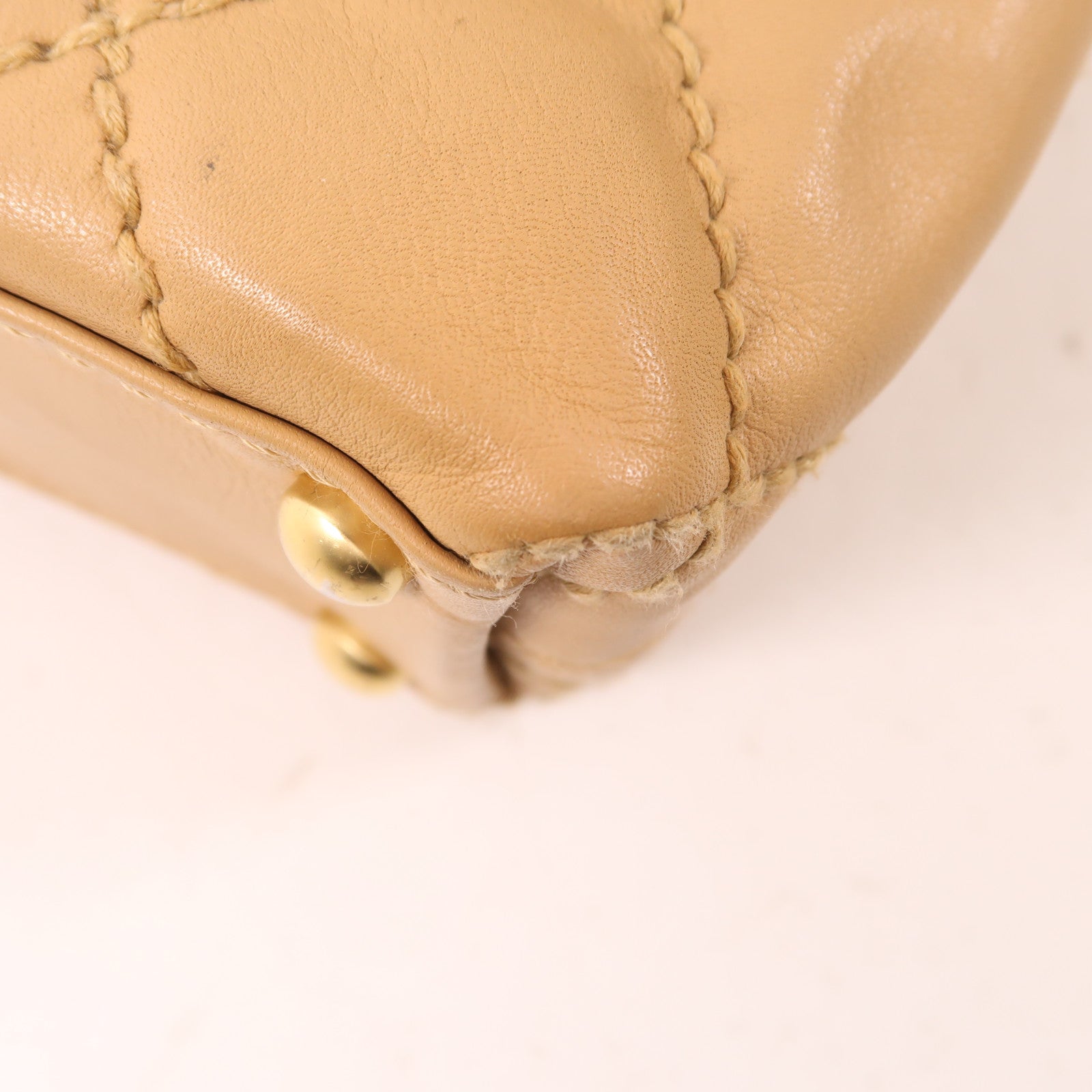 CHANEL 菱格牛皮皮革Tote Bag金扣手挽袋米色