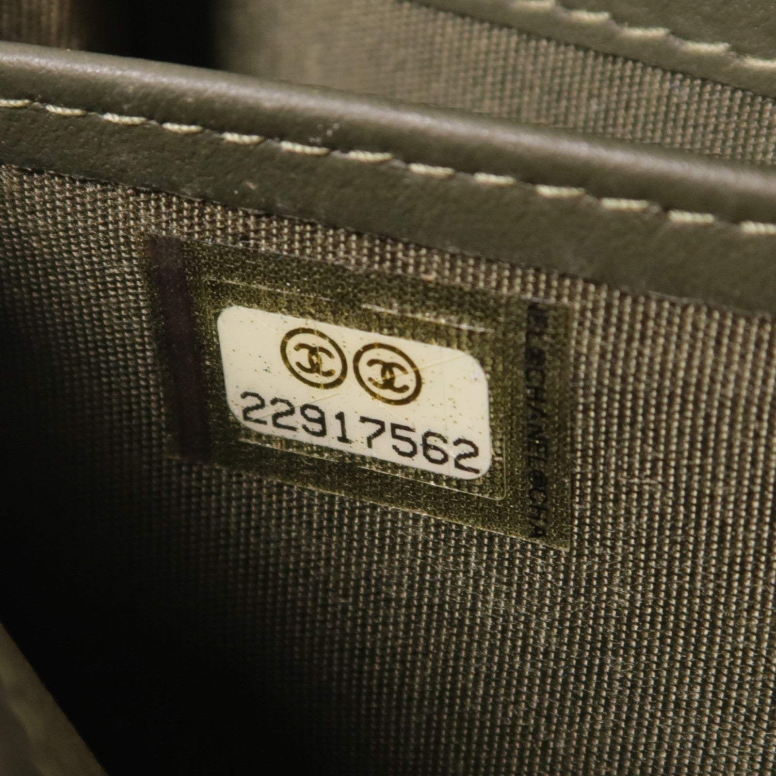 CHANEL 牛皮皮革Zipper Wallet金扣長錢包