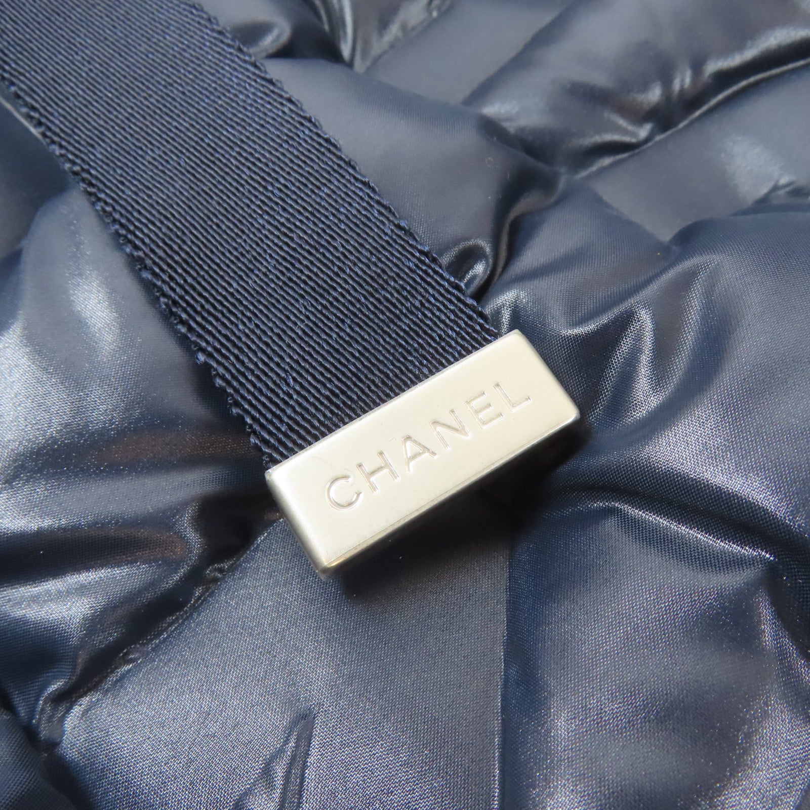 CHANEL 【激減優惠】尼龍/斜紋軟呢Backpack銀扣背包深藍色/粉紅色