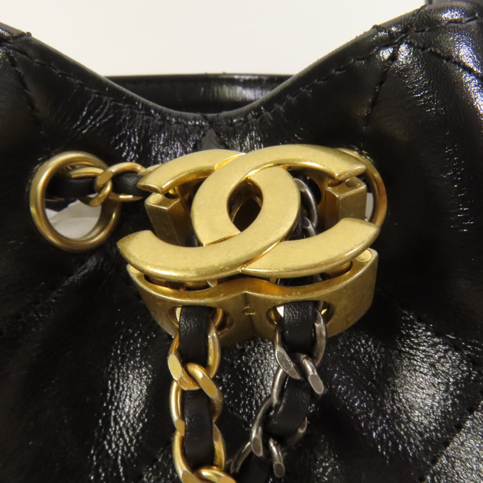 CHANEL 牛皮皮革Chanel 25 Mini金扣鏈帶肩背袋