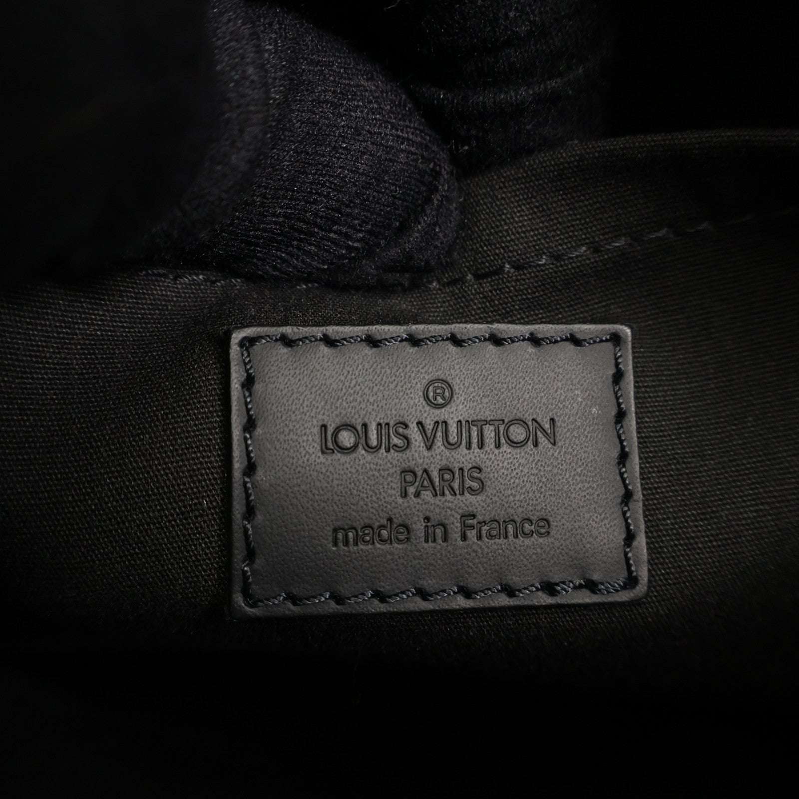 LOUIS VUITTON Epi Matsy金扣肩背袋