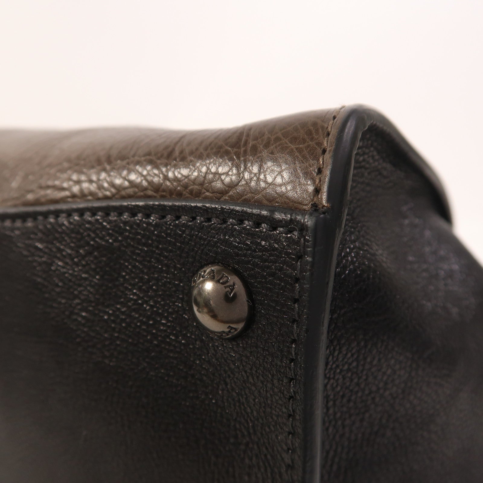 PRADA 牛皮皮革2 Way Shoulder手挽肩背兩用袋