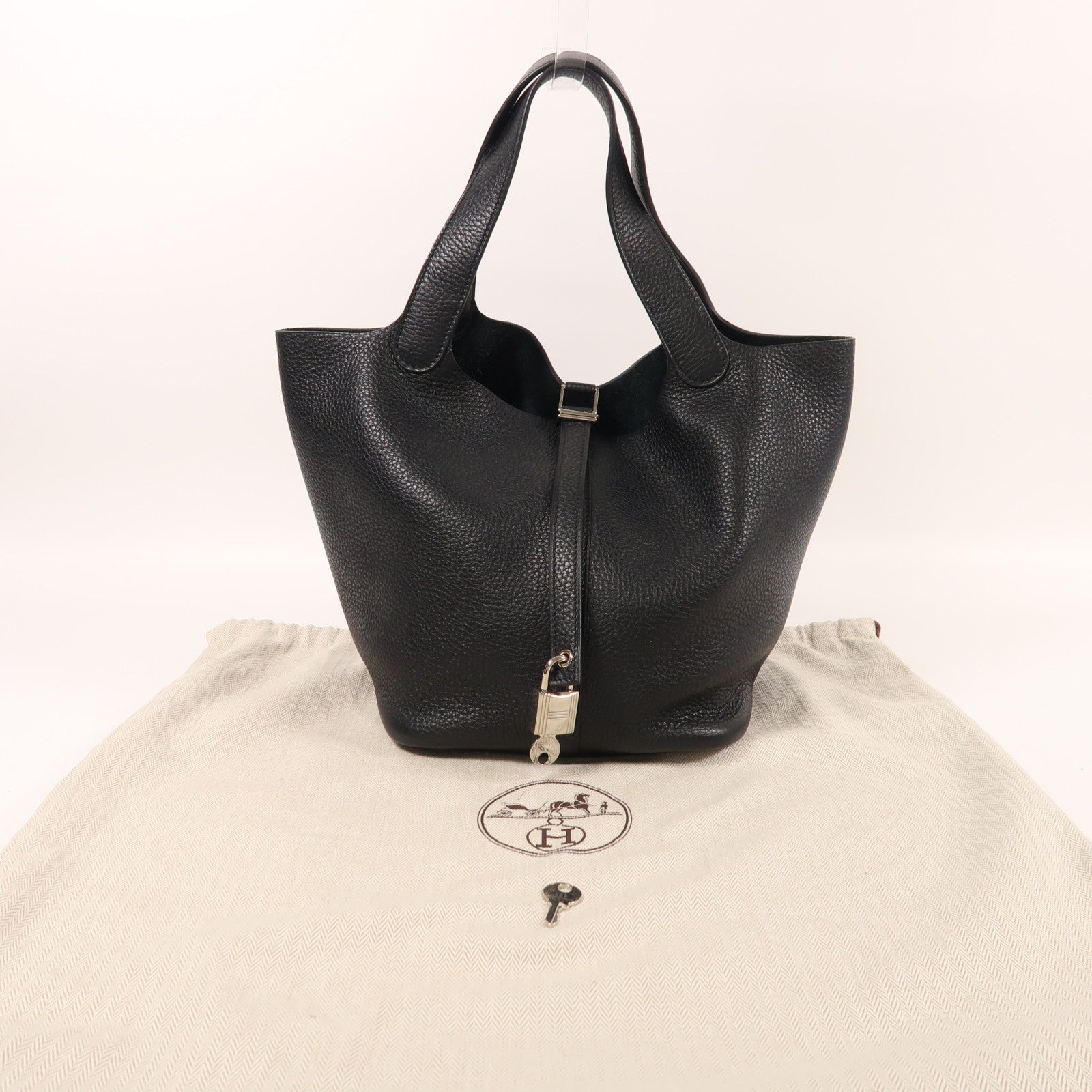 HERMES Clemence皮革Picotin MM銀扣手挽袋Noir