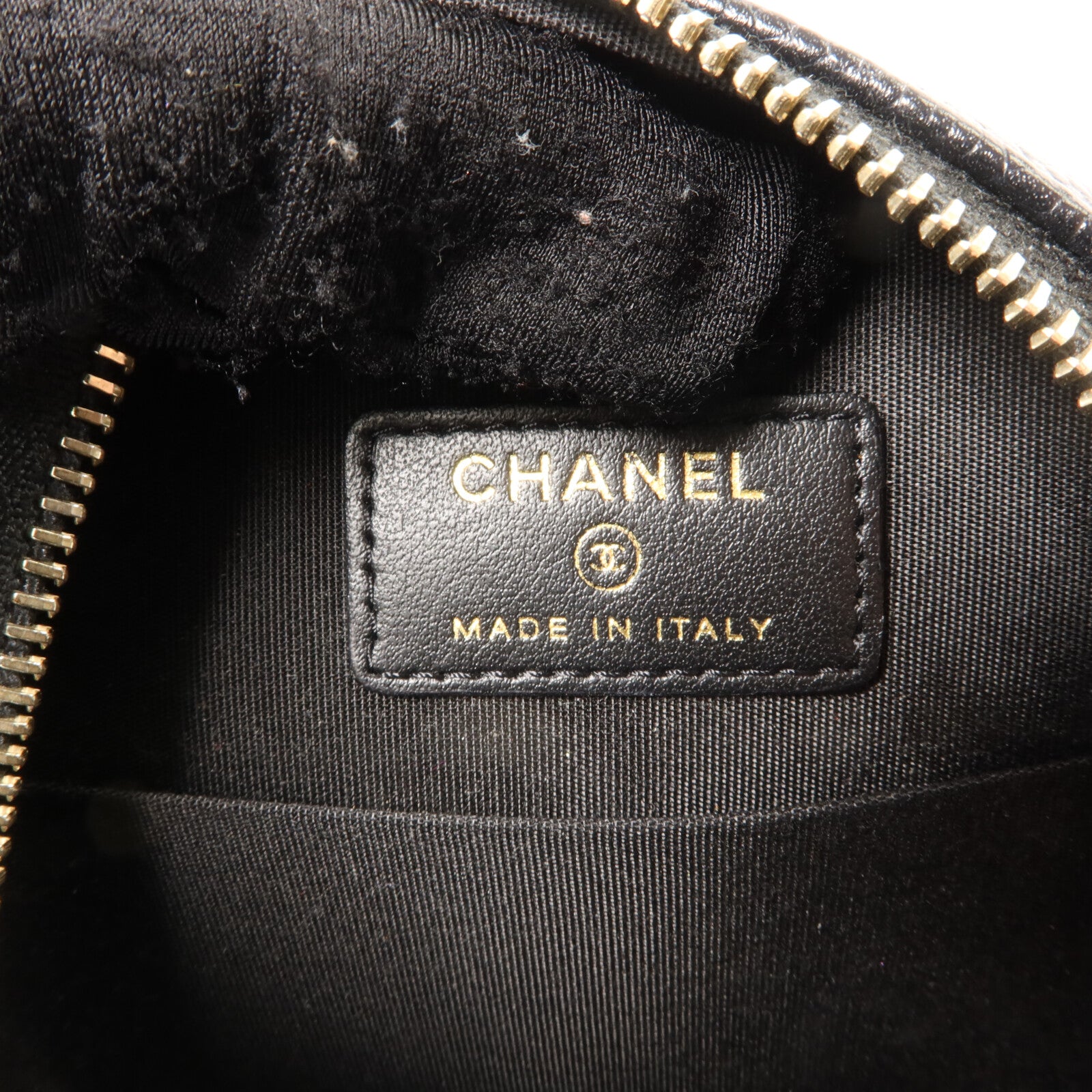 CHANEL 牛皮皮革Round CC Filigree Bag鏈帶肩背袋