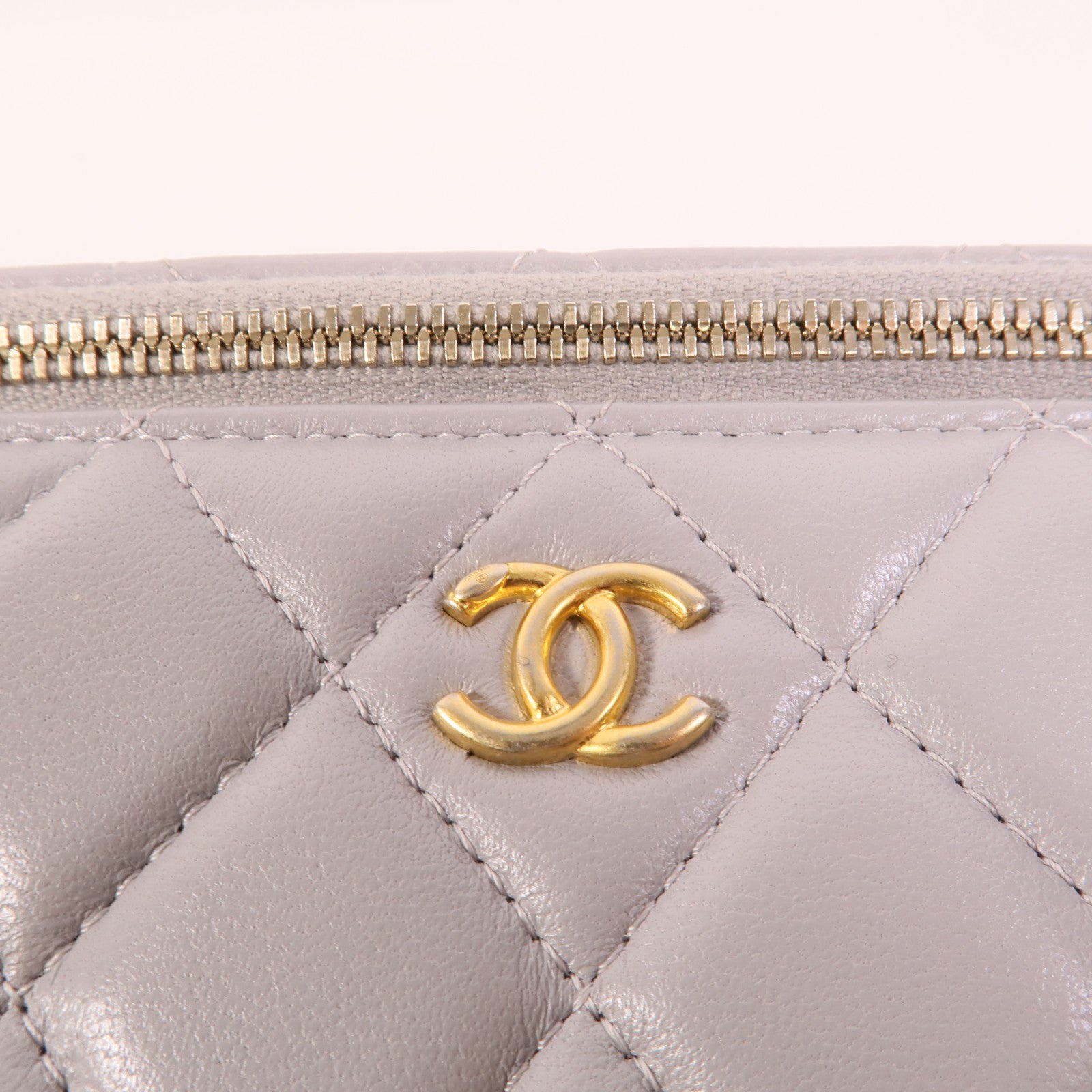 CHANEL 羊皮皮革Vanity Case With Gold Ball肩背袋