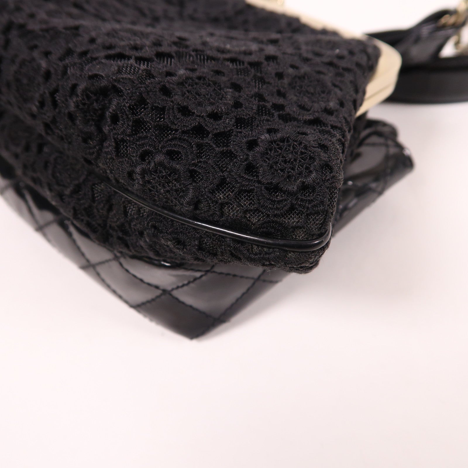 CHANEL 漆皮皮革Chain Shoulder金扣鏈帶肩背袋