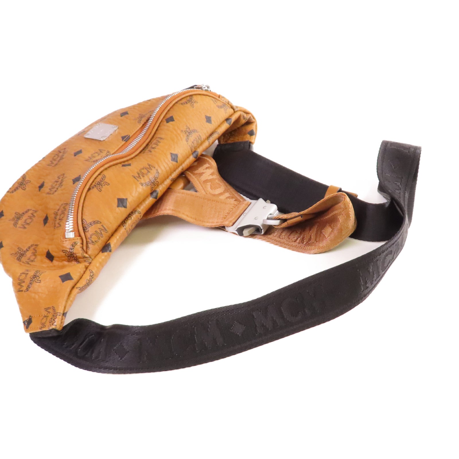 MCM 【激減優惠】塗層帆布Waist Bag銀扣腰包啡色