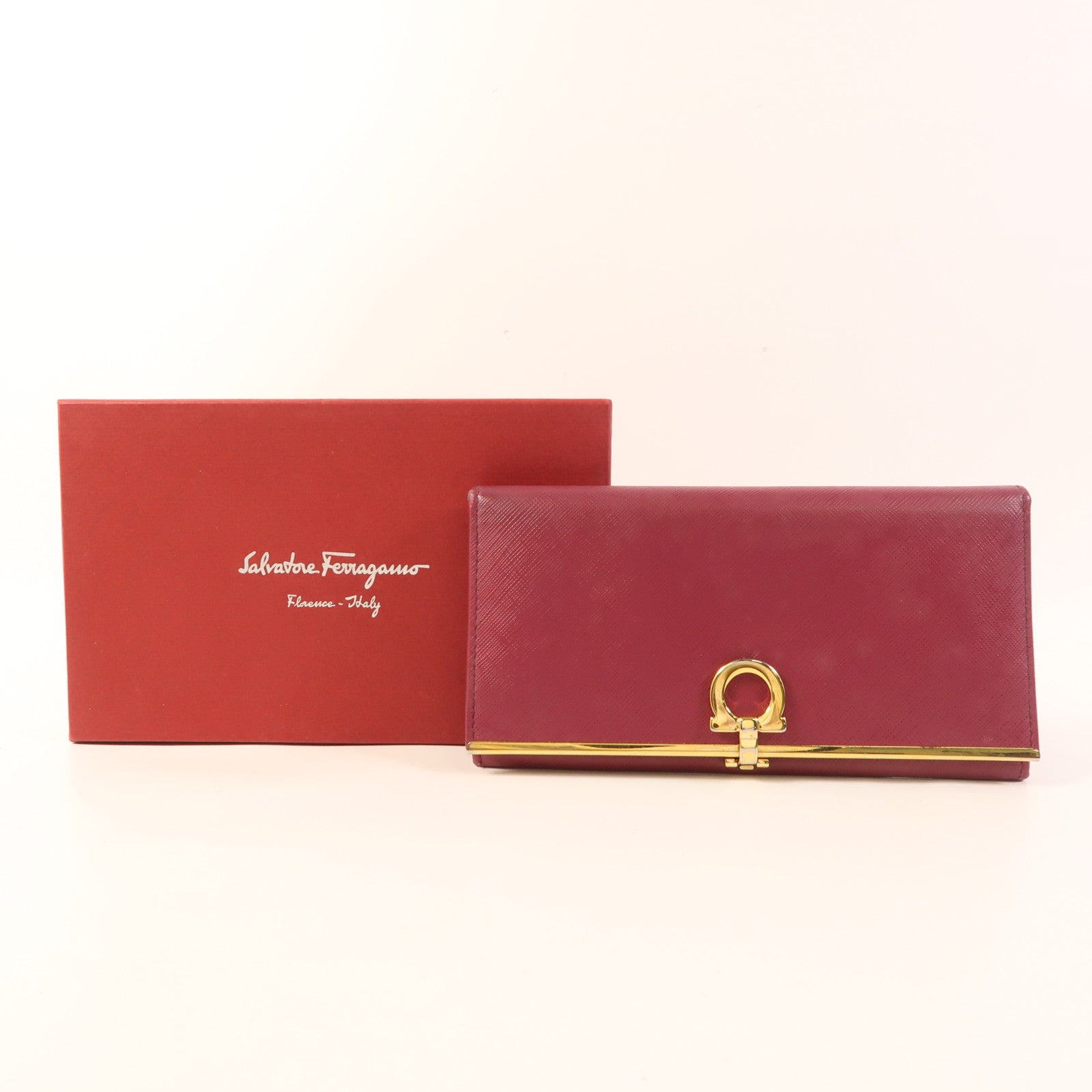 Salvatore Ferragamo 牛皮皮革Long Wallet金扣長錢包