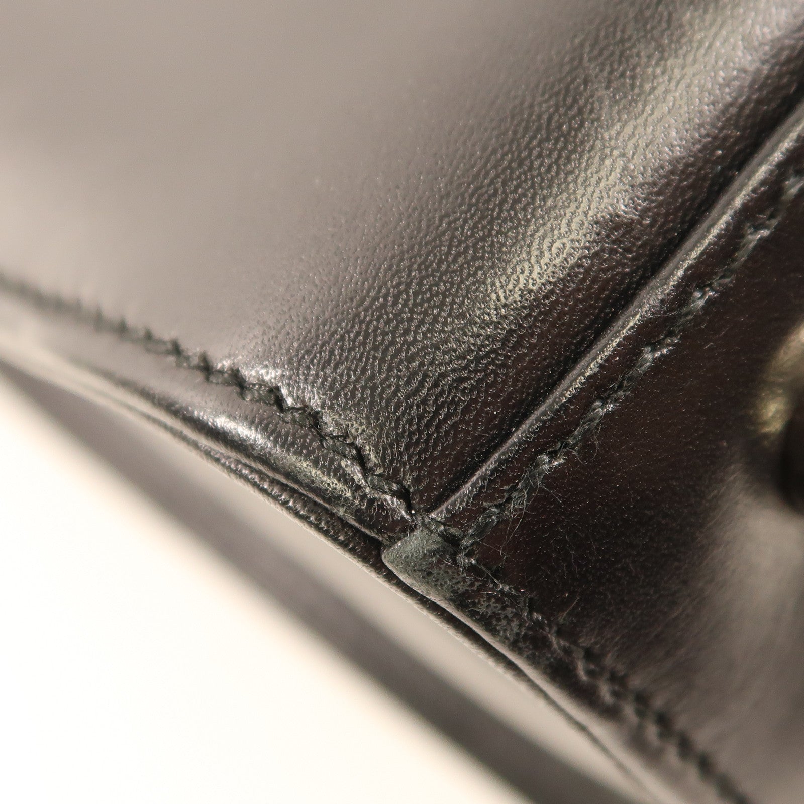 Salvatore Ferragamo 【激減優惠】牛皮皮革Shoulder Bag銀扣肩背袋