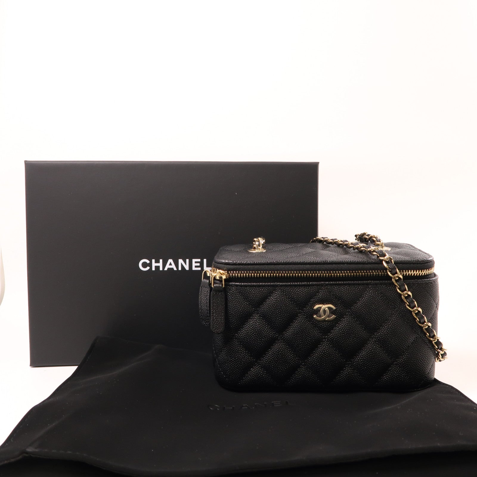 CHANEL 牛皮皮革Vanity Case金扣鏈帶肩背袋黑色