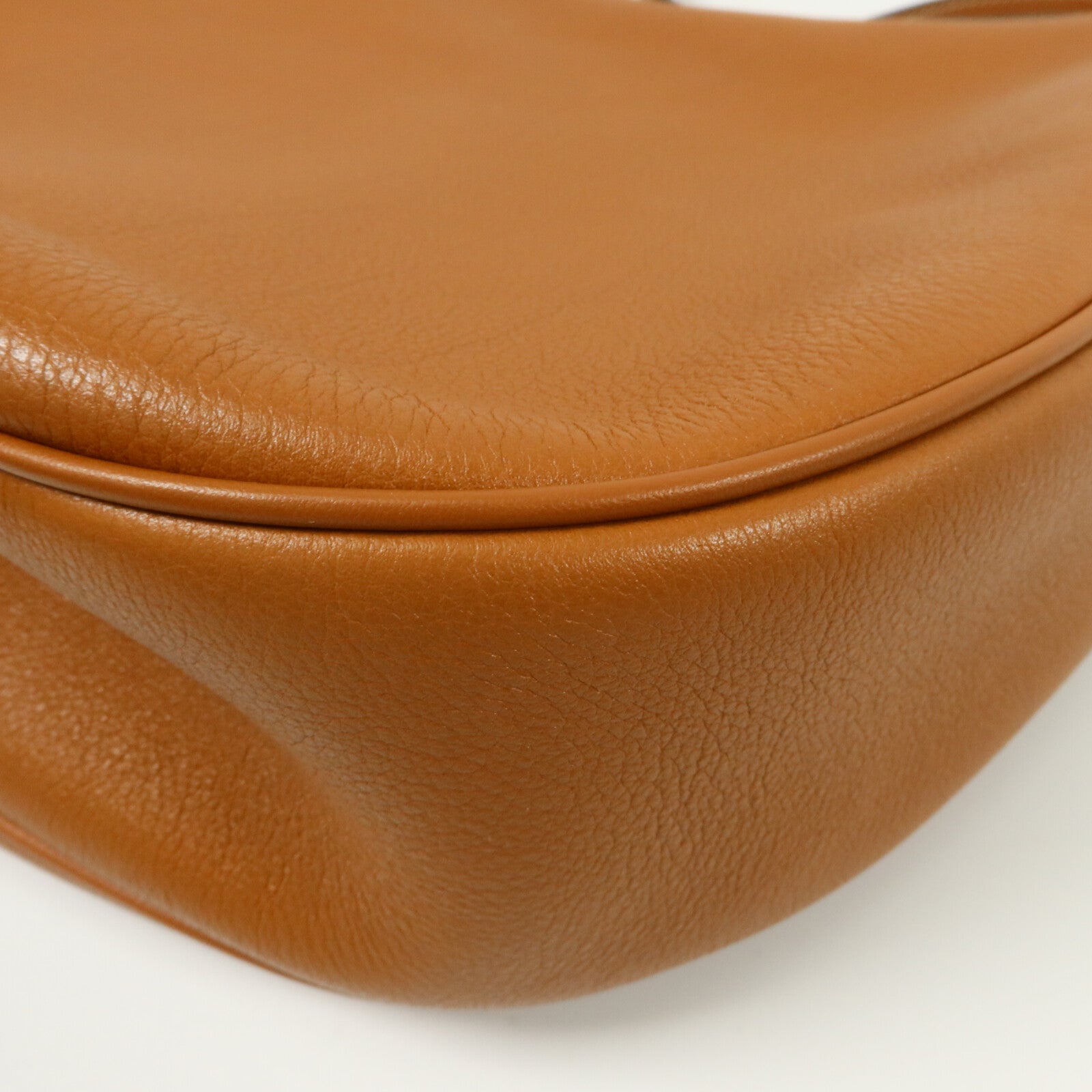 CELINE 牛皮皮革Medium Heloise肩背袋