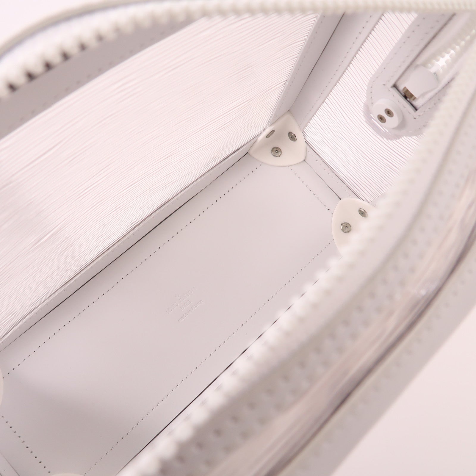 LOUIS VUITTON PVC Soft Trunk肩背袋白色