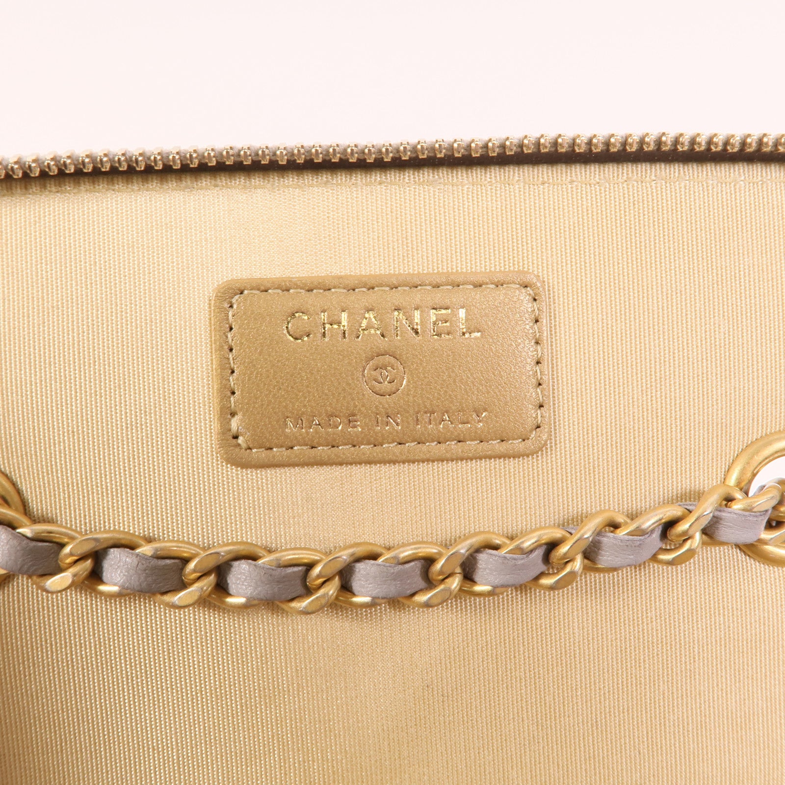 CHANEL 羊皮皮革Vanity Case With Gold Ball肩背袋