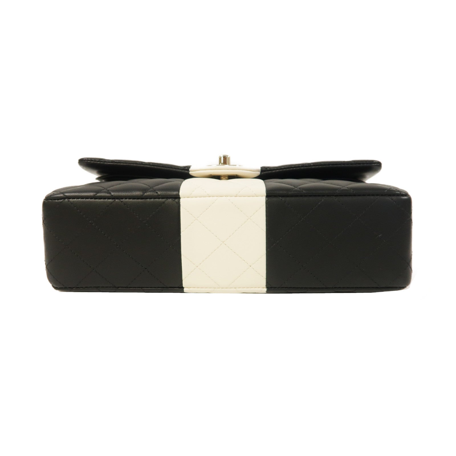 CHANEL 【激減優惠】菱格羊皮皮革Classic 25金扣鏈帶肩背袋黑色/白色