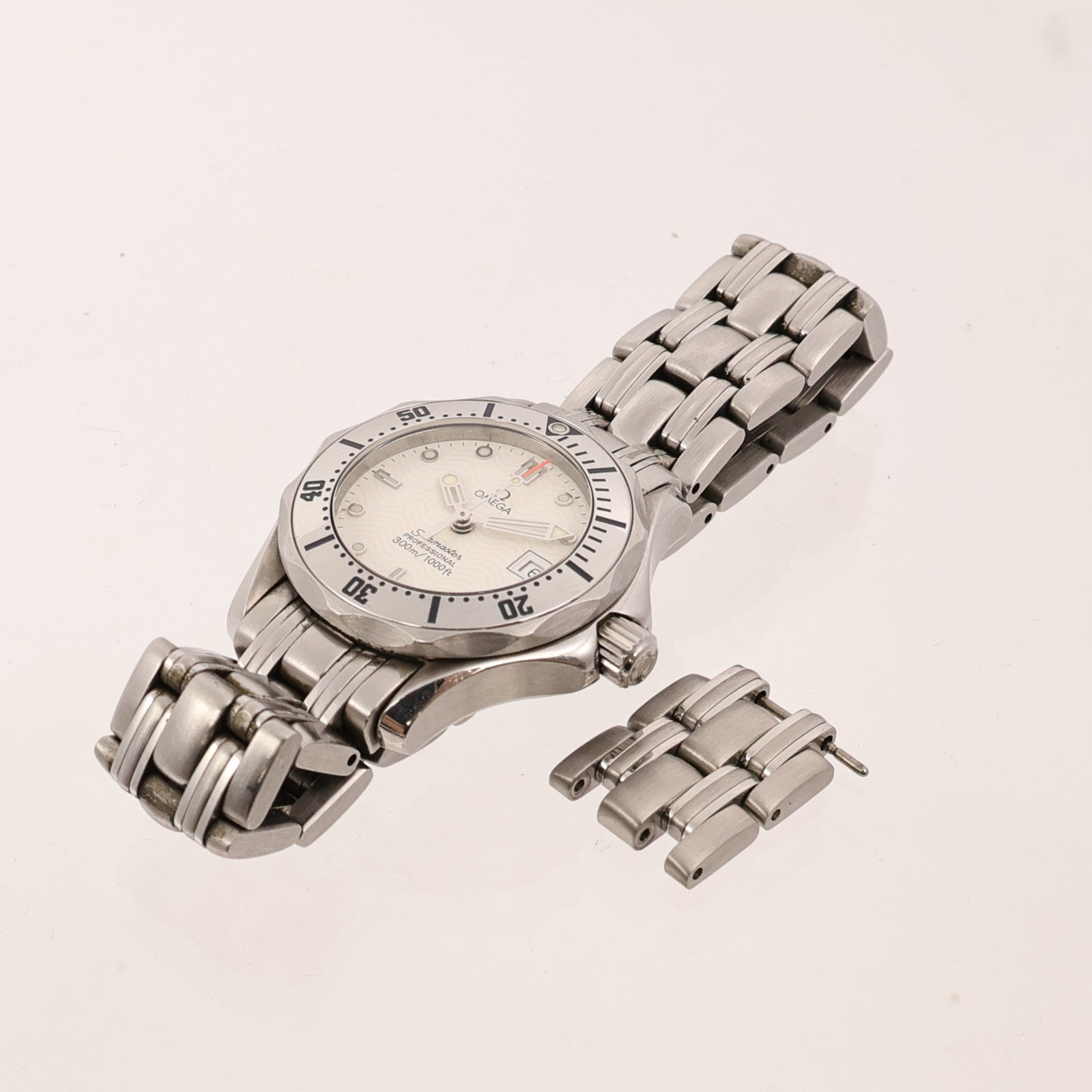 OMEGA SeaMaster 300 2582.20