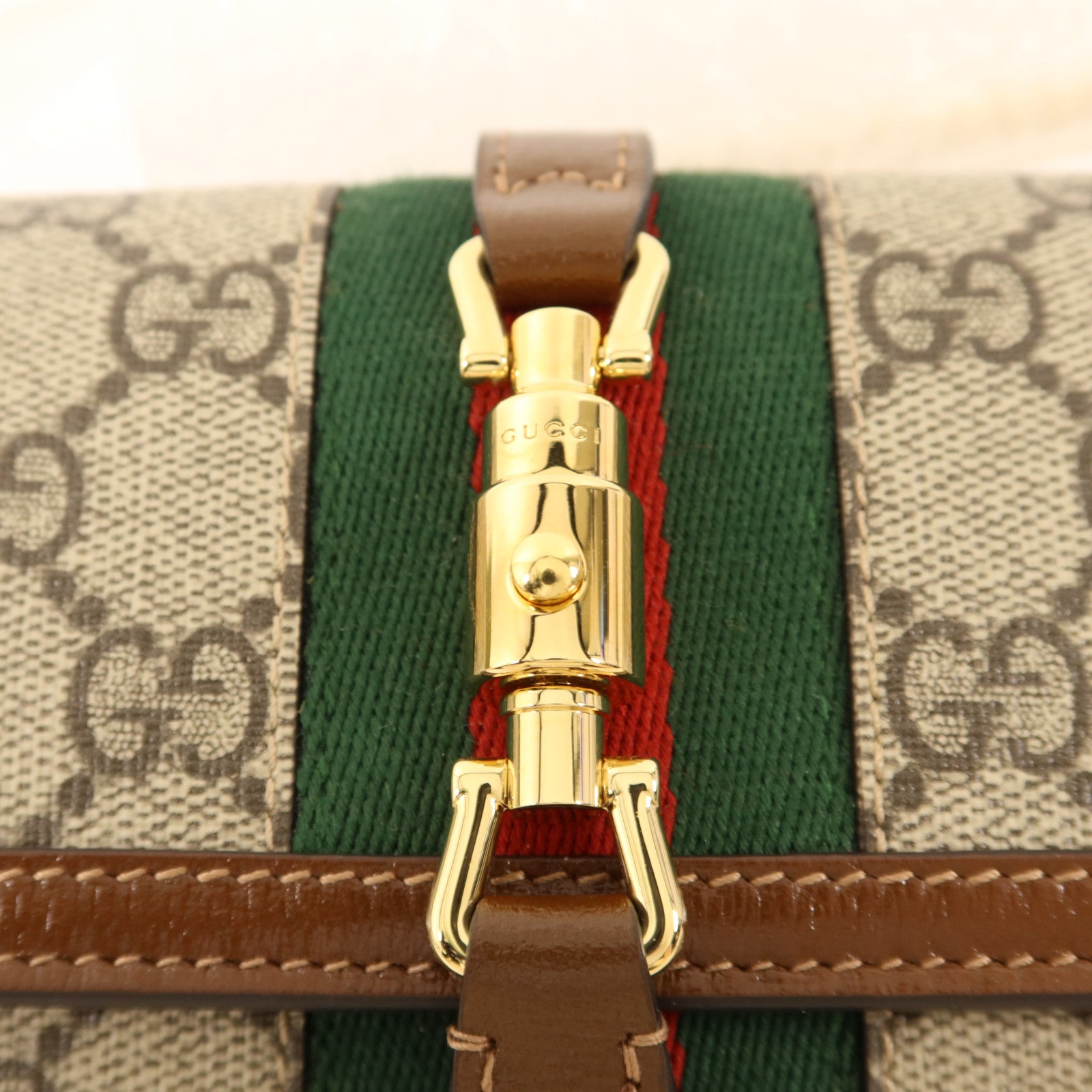 GUCCI 塗層帆布Jackie 1961 Chain Wallet金扣鏈帶肩背袋