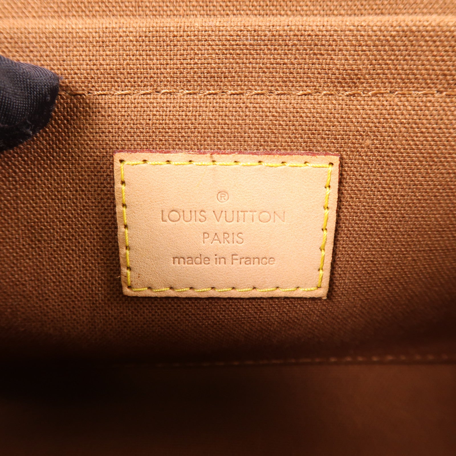LOUIS VUITTON Monogram Tikal PM金扣肩背袋