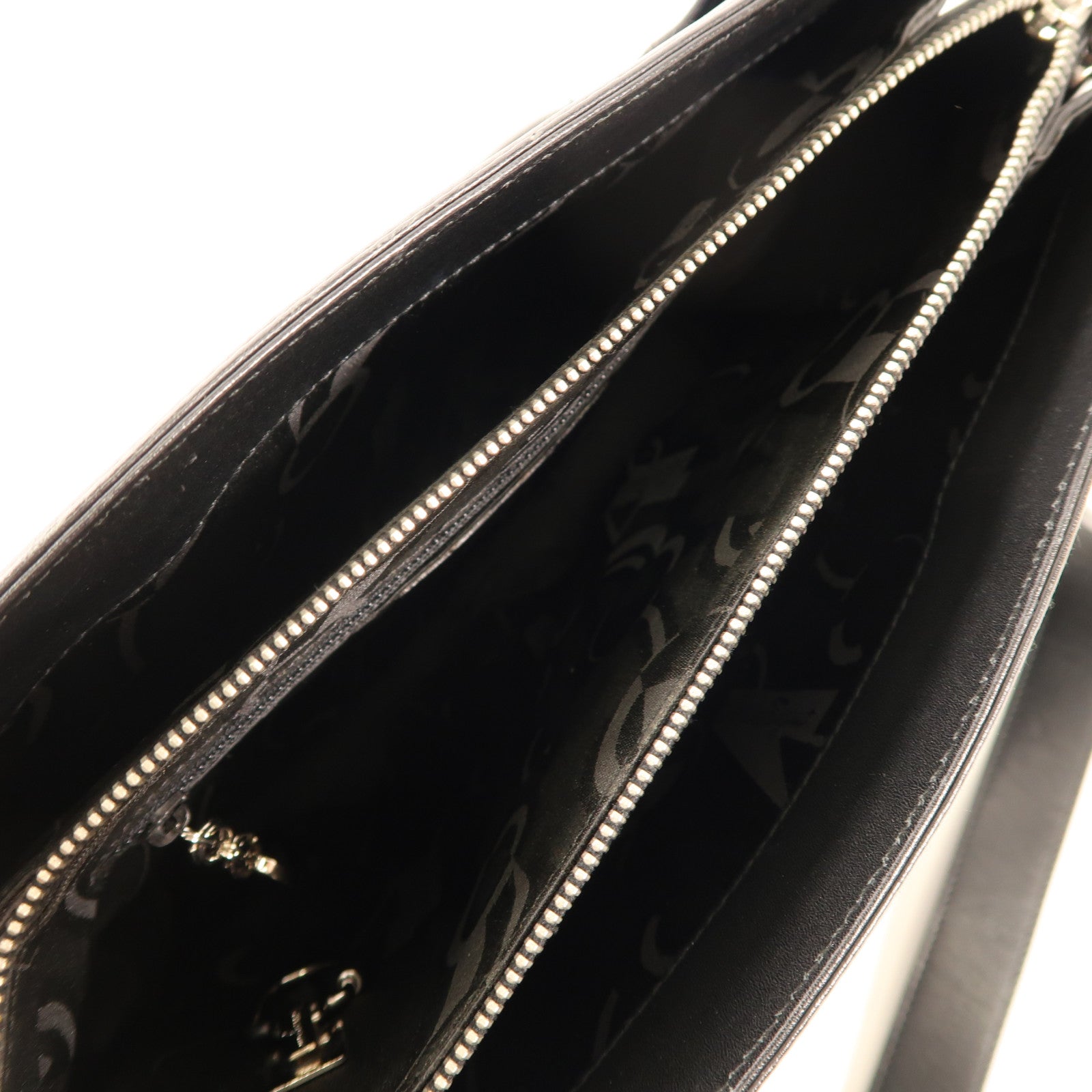 Salvatore Ferragamo 【激減優惠】牛皮皮革Shoulder Bag銀扣肩背袋