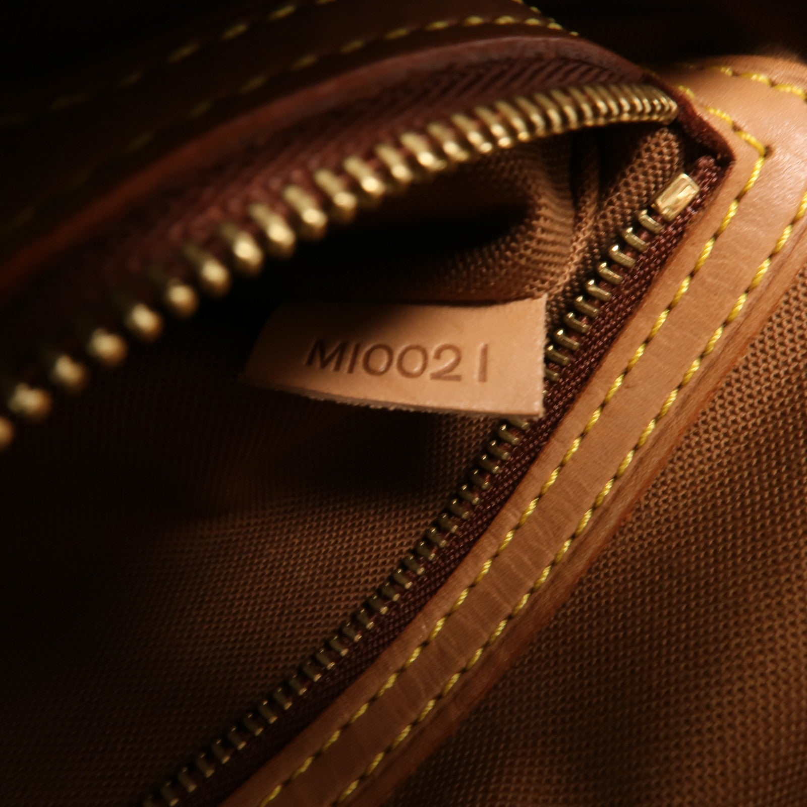 LOUIS VUITTON Monogram Mini Looping金扣肩背袋