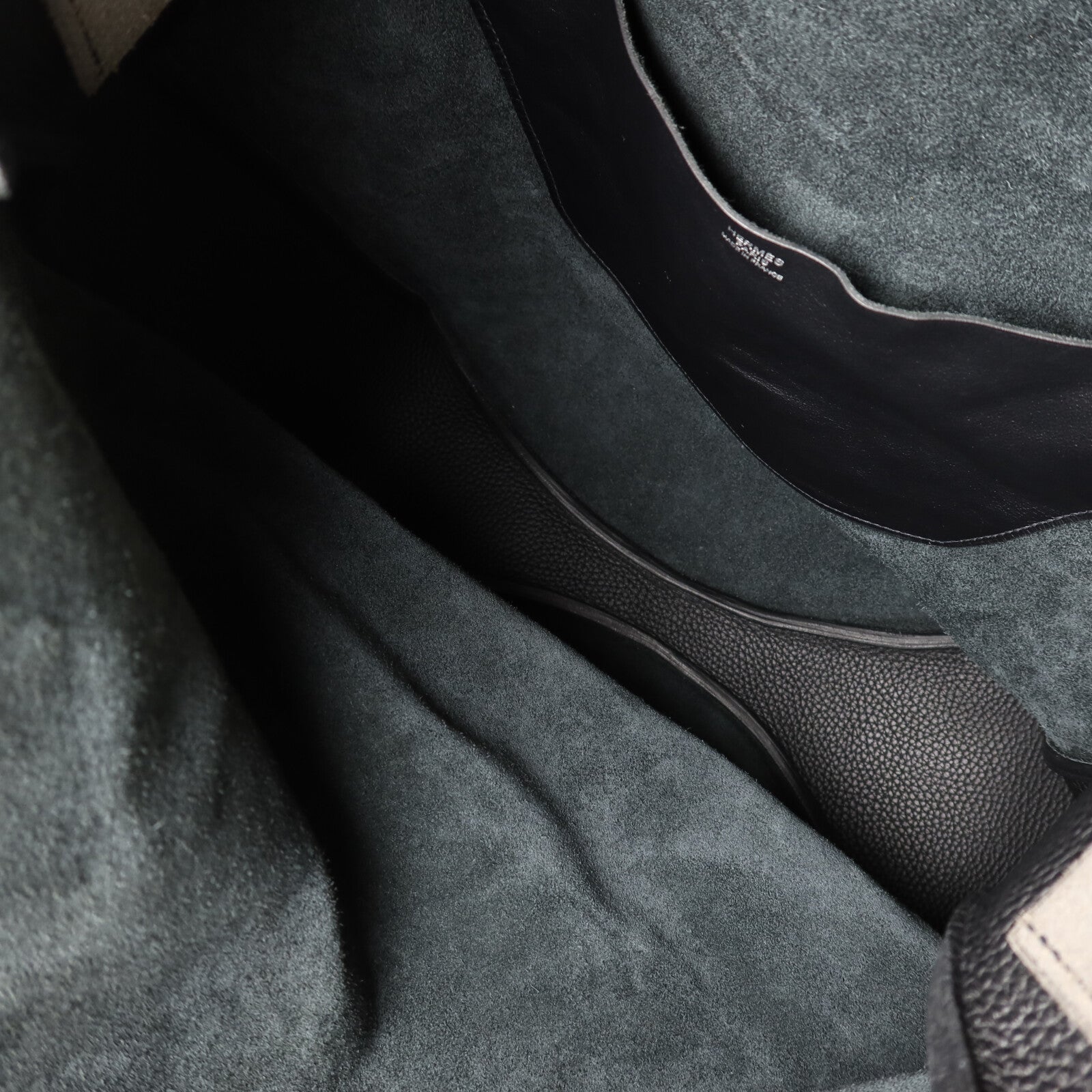 HERMES Swift皮革Virevolte 24肩背袋Noir