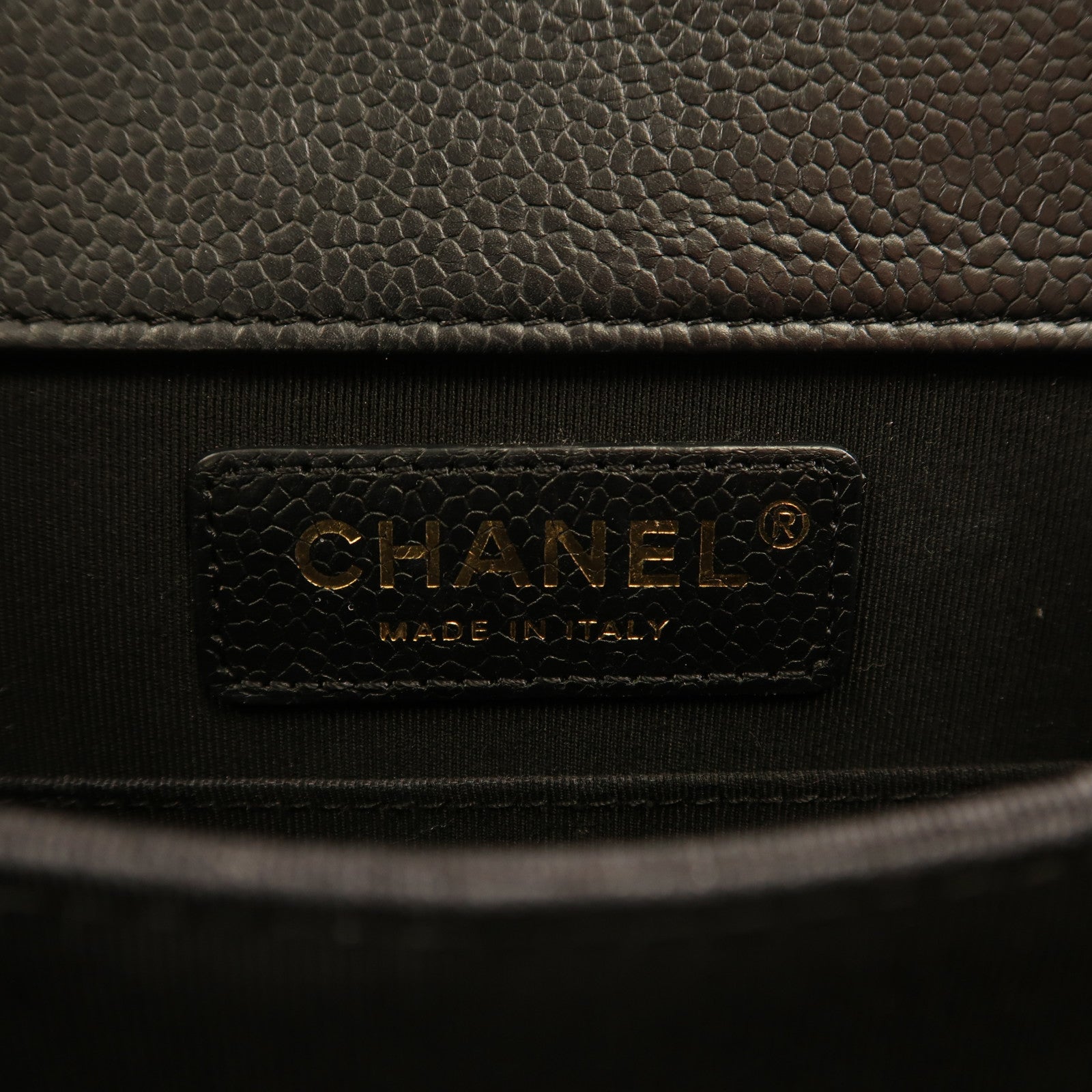 CHANEL 牛皮皮革Le Boy銀扣鏈帶肩背袋
