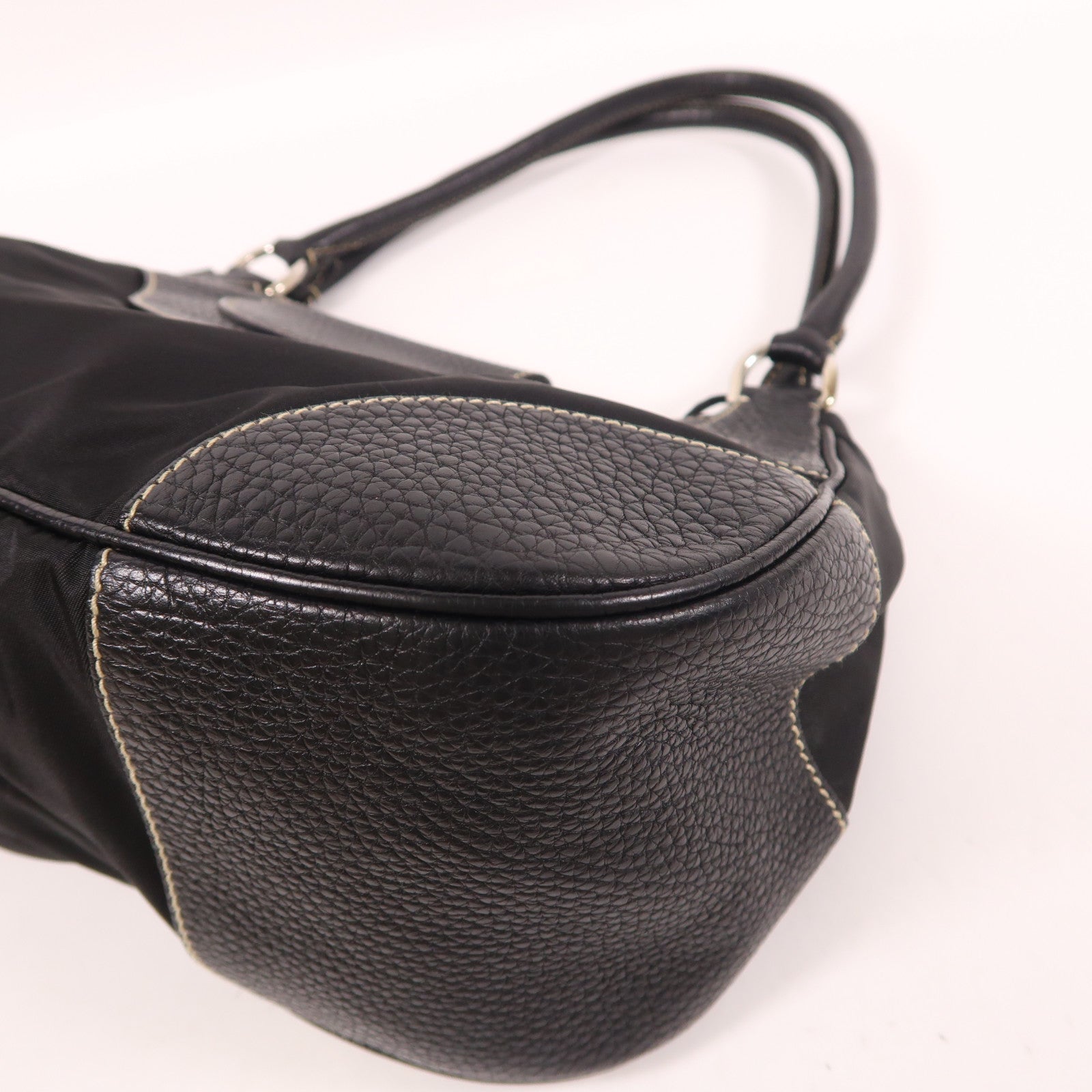 PRADA 尼龍/牛皮皮革Shoulder Bag銀扣肩背袋