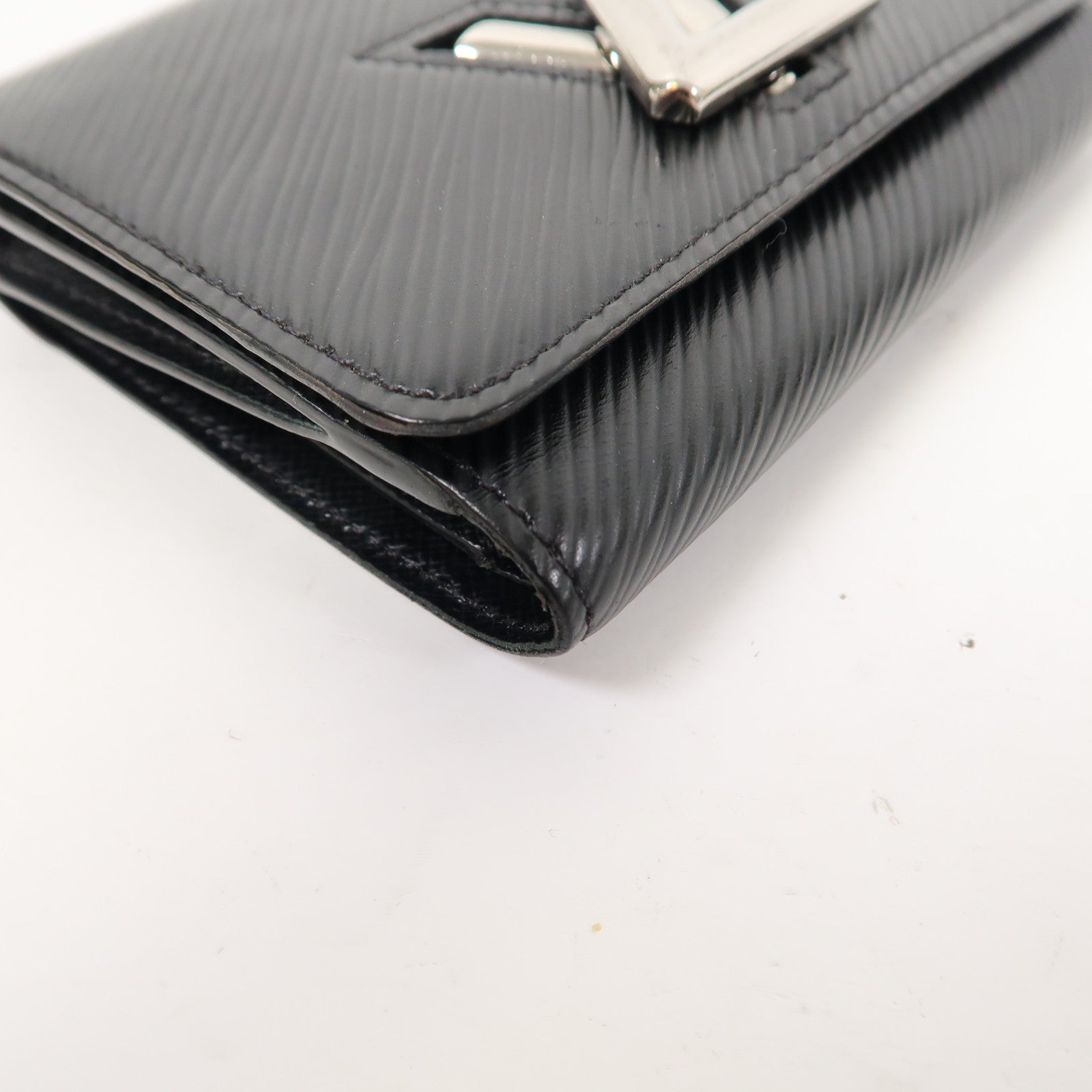 LOUIS VUITTON Epi Twist Compact Trifold Wallet銀扣錢包黑色