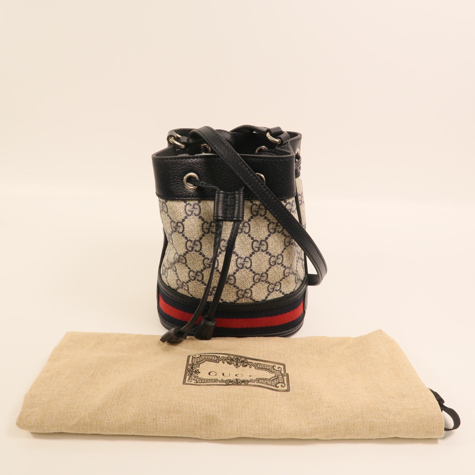 GUCCI 塗層帆布Ophidia GG Mini Bucket Bag銀扣肩背袋