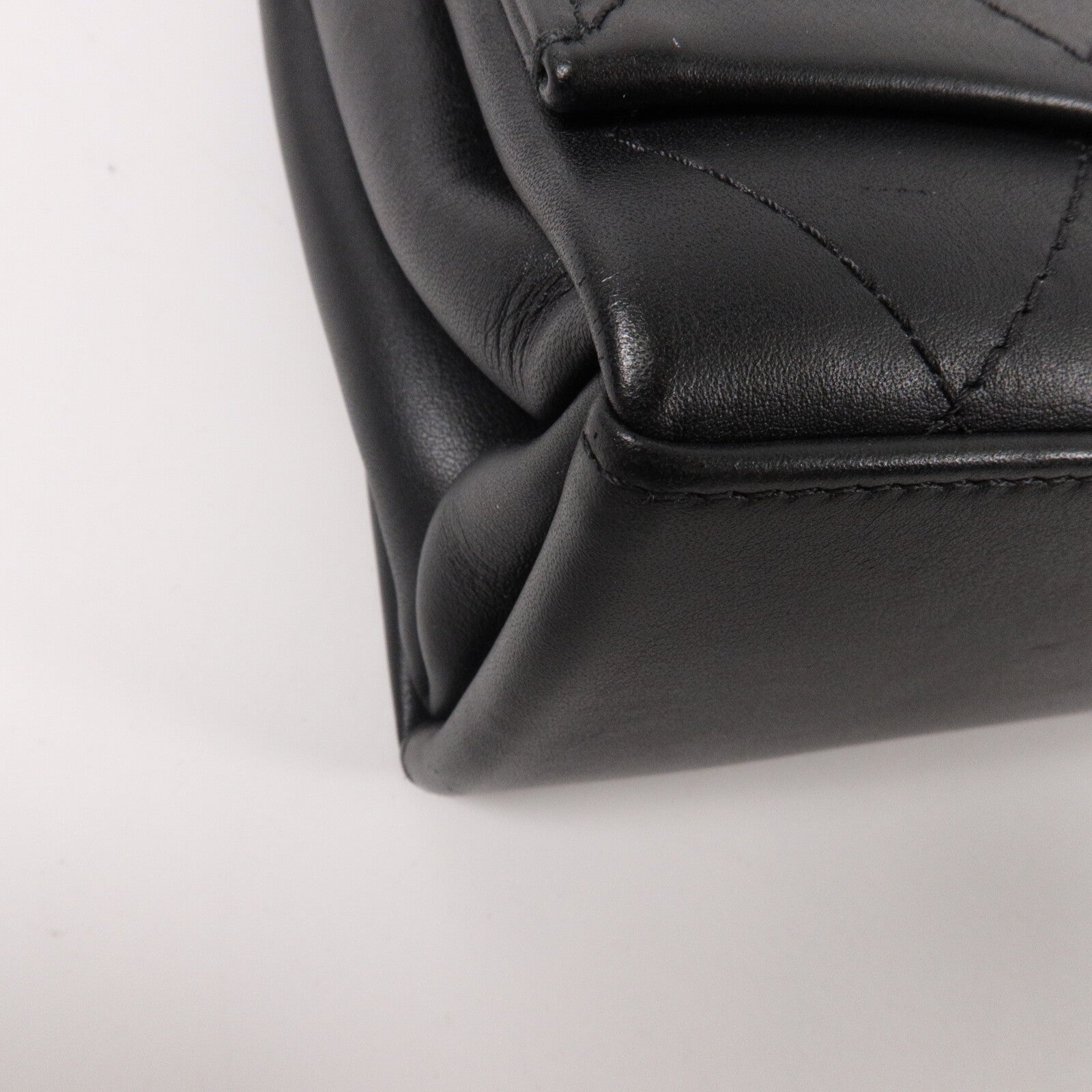 CHANEL 牛皮皮革Chain Shoulder鏈帶肩背袋
