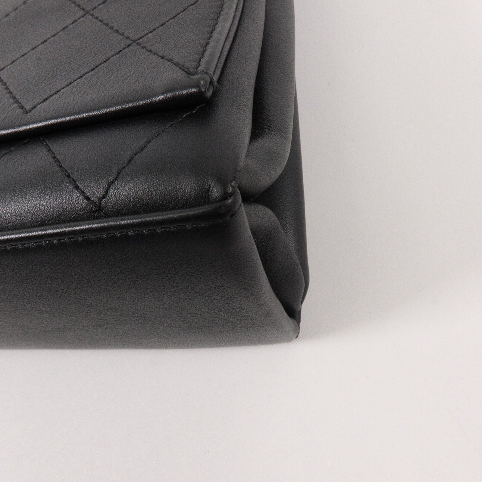 CHANEL 牛皮皮革Chain Shoulder鏈帶肩背袋