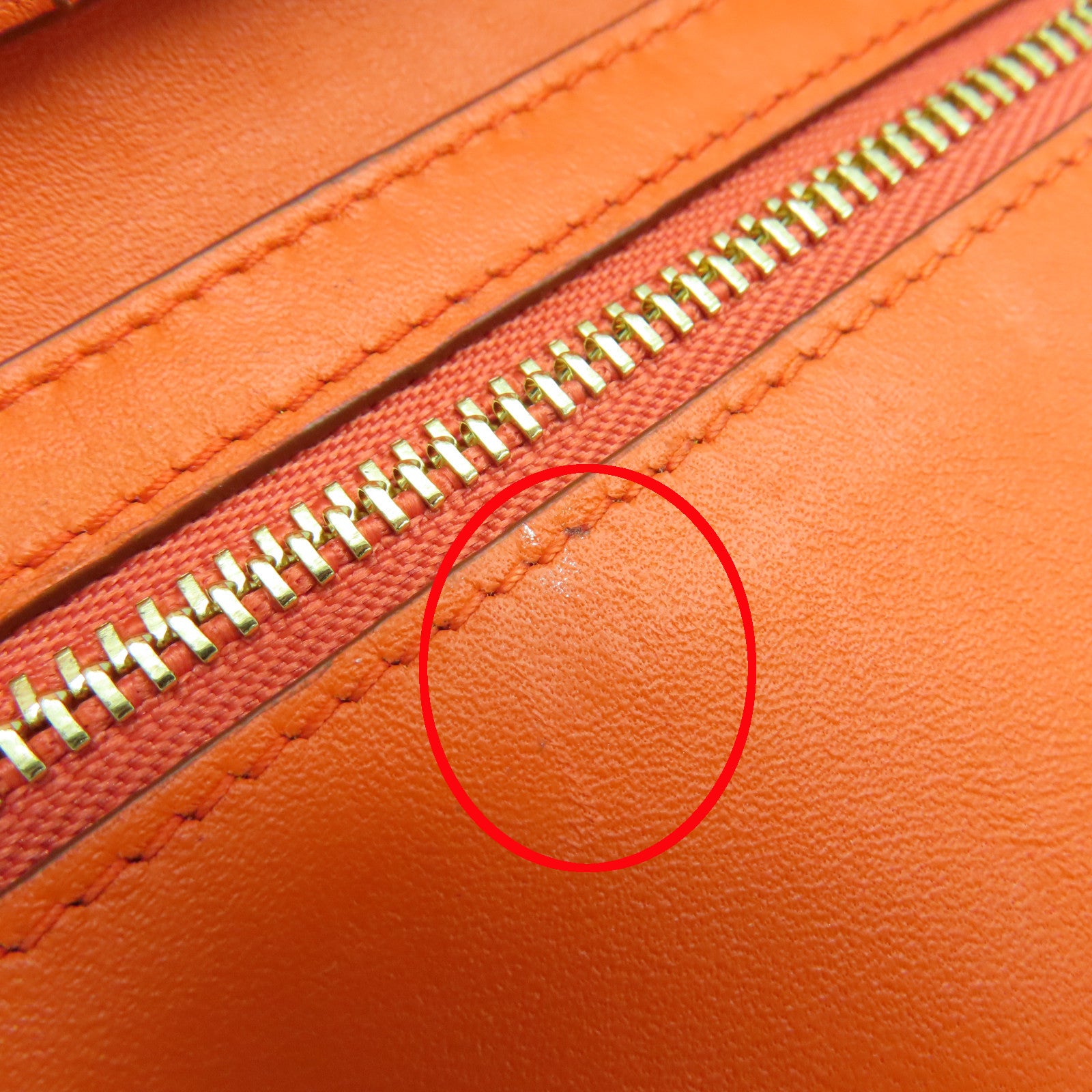 LOEWE 牛皮皮革Wallet金扣钱包粉红色