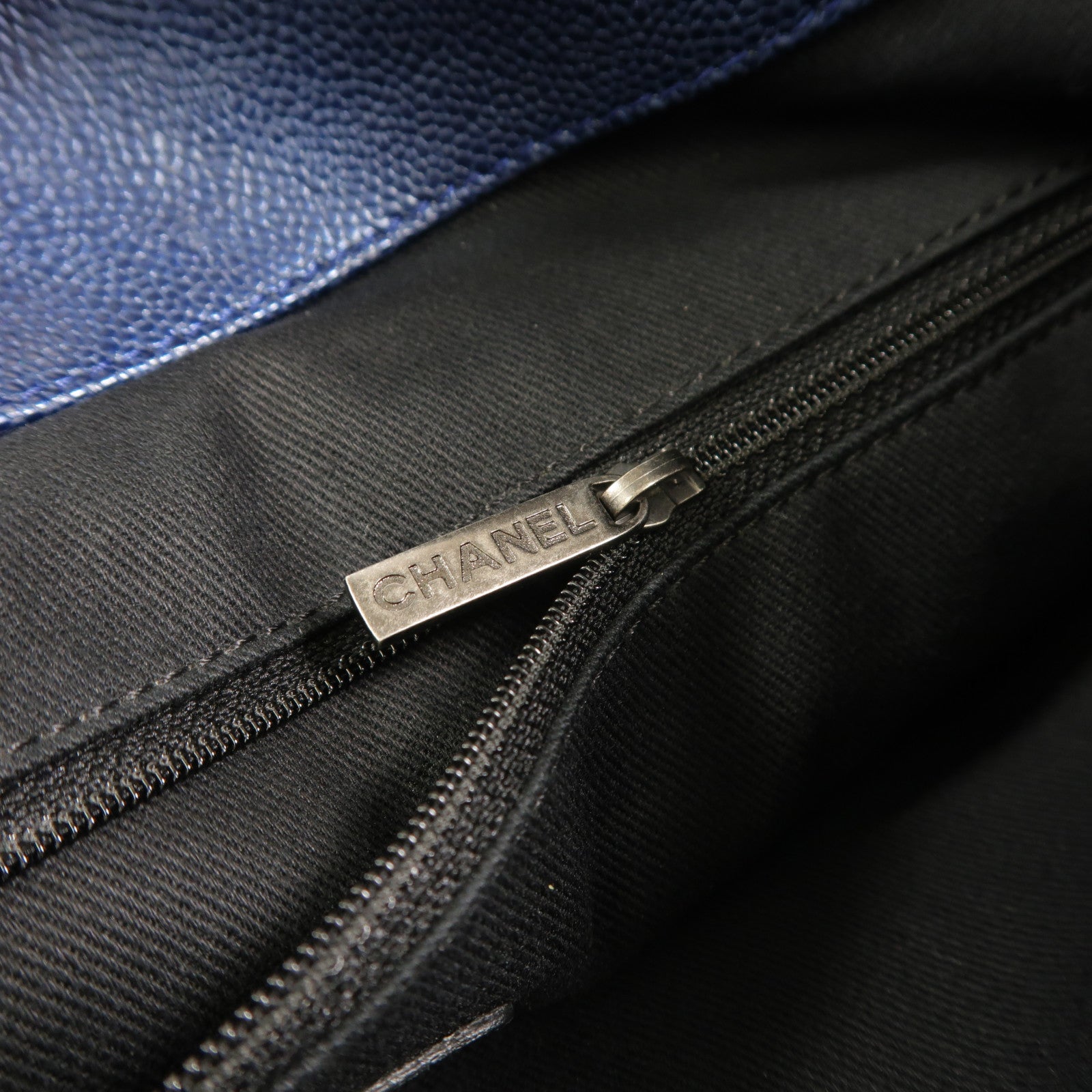 CHANEL 牛皮皮革Chain Shoulder鏈帶肩背袋