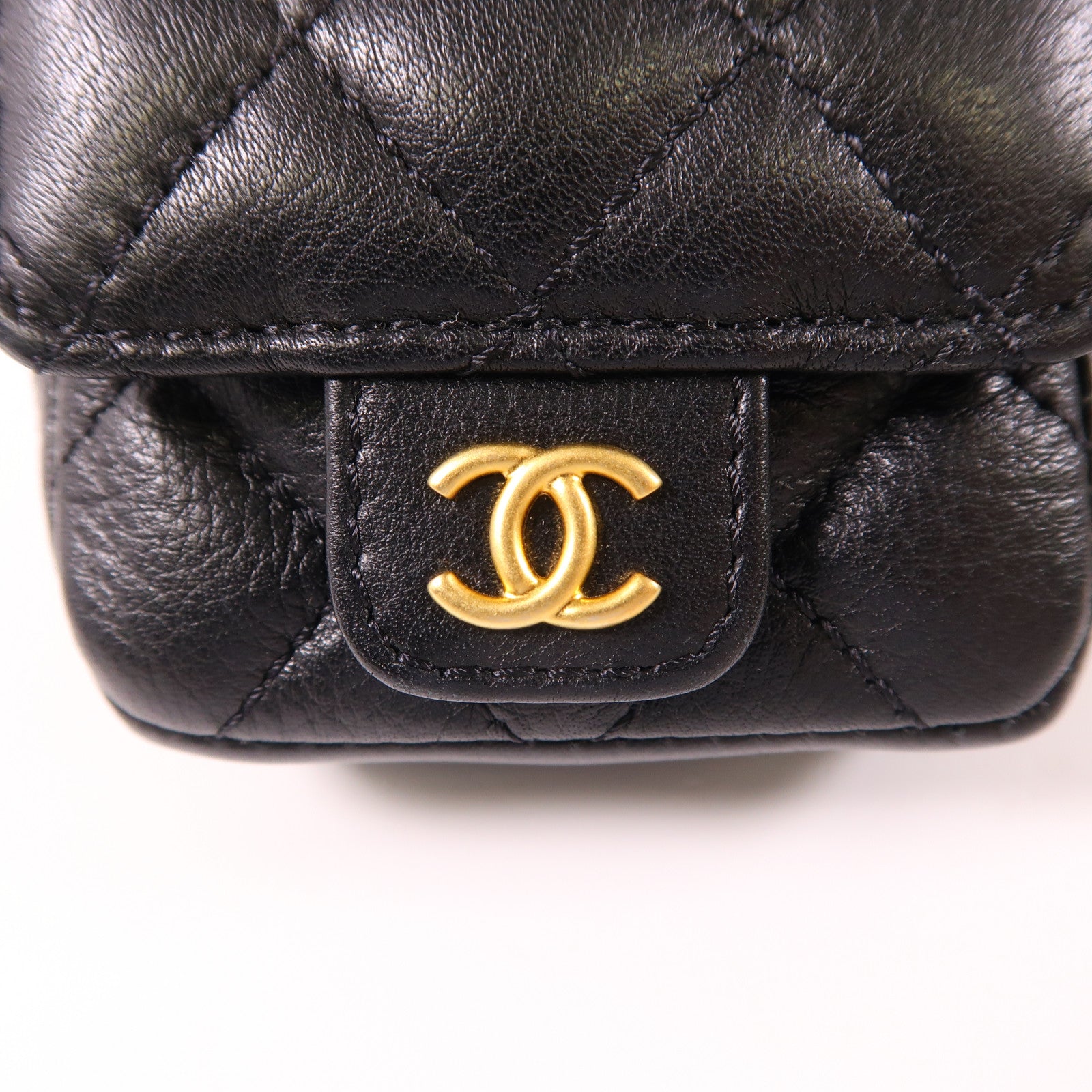 CHANEL 牛皮皮革Mini Backpack金扣鏈帶背包